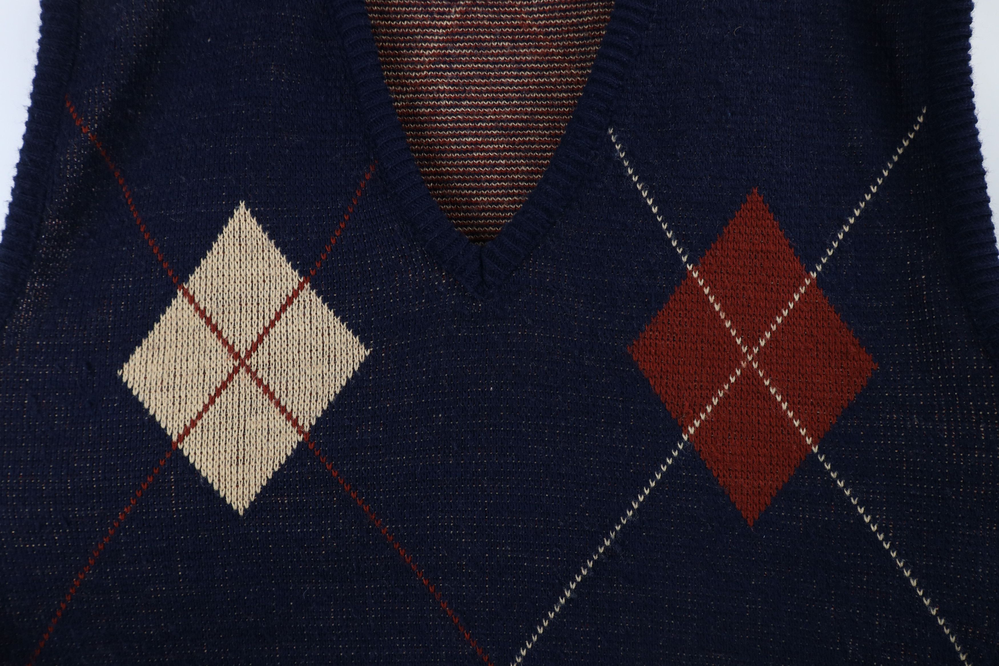 Vintage Vintage 70s Streetwear Diamond Knit V-Neck Sweater Vest USA Size US L / EU 52-54 / 3 - 4 Thumbnail
