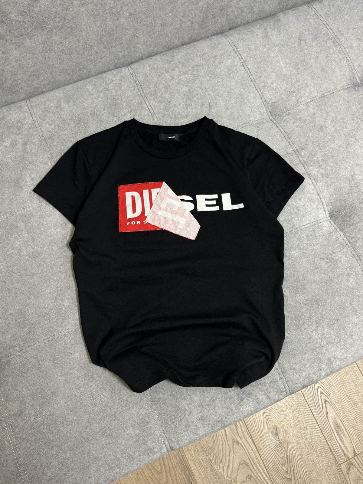 Diesel Vintage Diesel big logo Y2K t-shirt S size Size US S / EU 44-46 / 1 - 2 Thumbnail