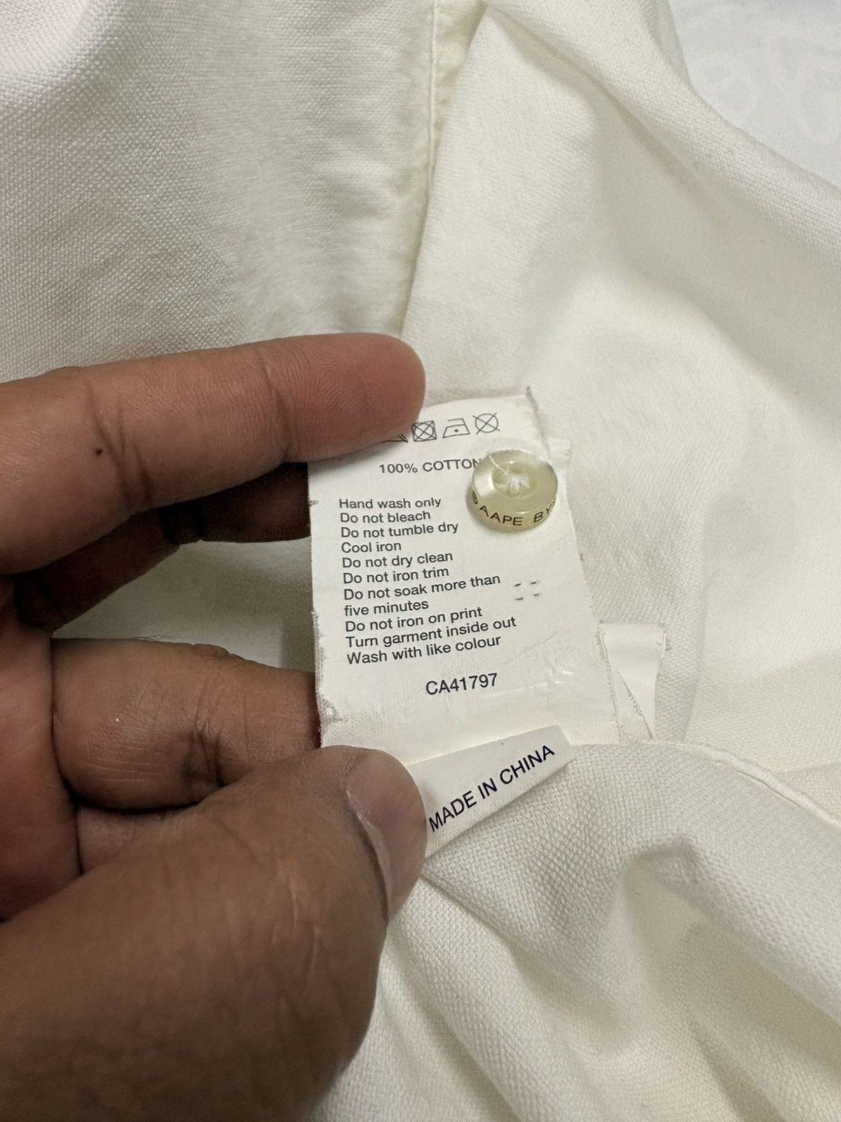 Aape BAPE Camo Logo Oxford Button-Up Shirt (White) Size US L / EU 52-54 / 3 - 10 Thumbnail