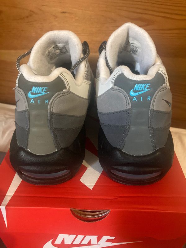 Nike Nike Air Max 95 - Grey Volt - UK 10 Size US 11 / EU 44 - 4 Thumbnail