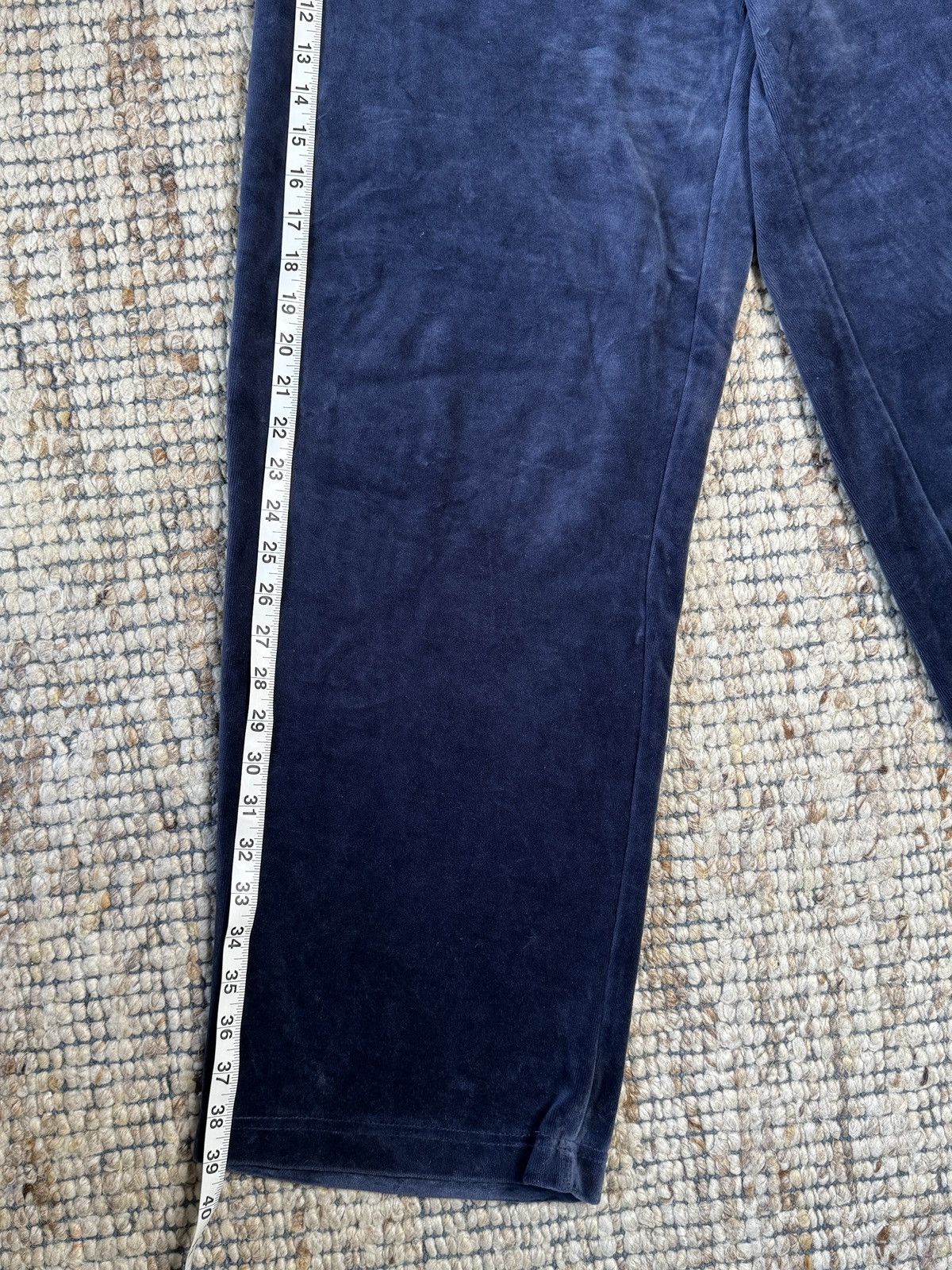 Versace Jeans Couture Versace navy blue velour sweatpants w/satin pocket details Size US 30 / EU 46 - 6 Thumbnail