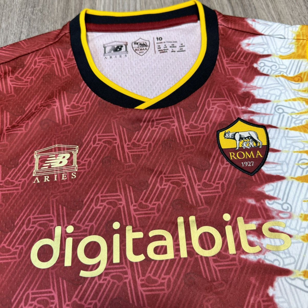 Aries × Designer × New Balance Roma 22/23 Aries x New balance special edition jersey (Bnwt) Size M / US 6-8 / IT 42-44 - 3 Thumbnail