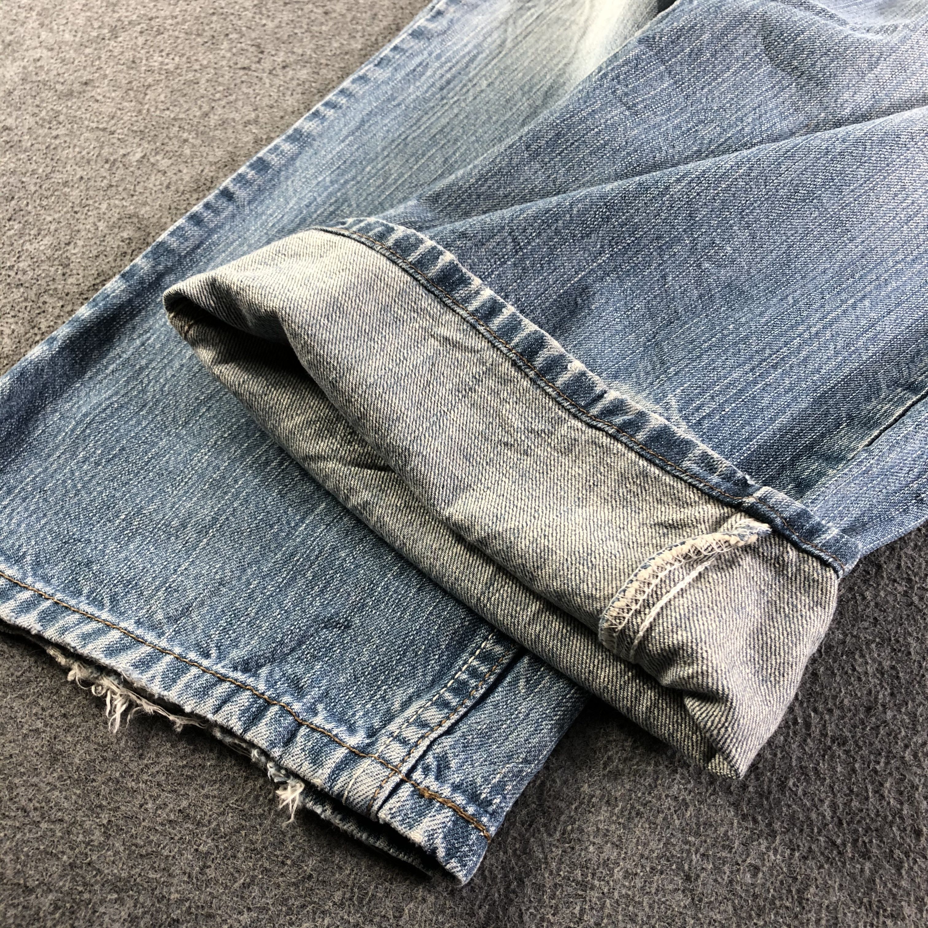 Levi's Vintage Levis 569 Jeans-J4418 Size US 35 - 7 Thumbnail