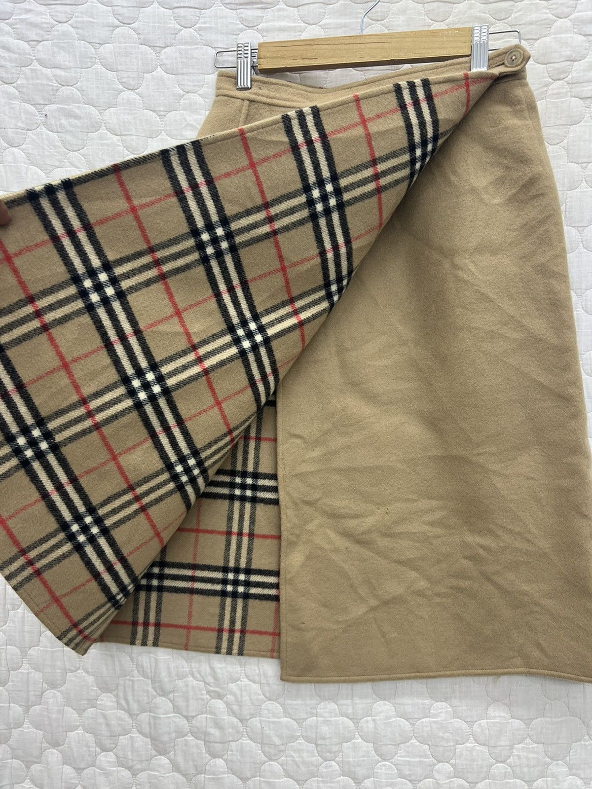 Burberry BURBERRY WRAP SKIRT WOOL Size 26" / US 2 / IT 38 - 1 Thumbnail