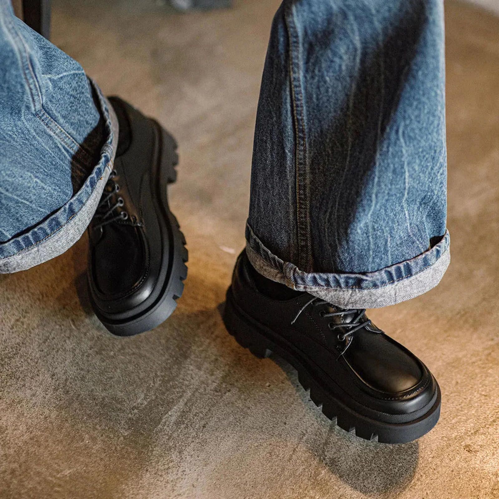 Black Apron Toe Lace Up Shoes