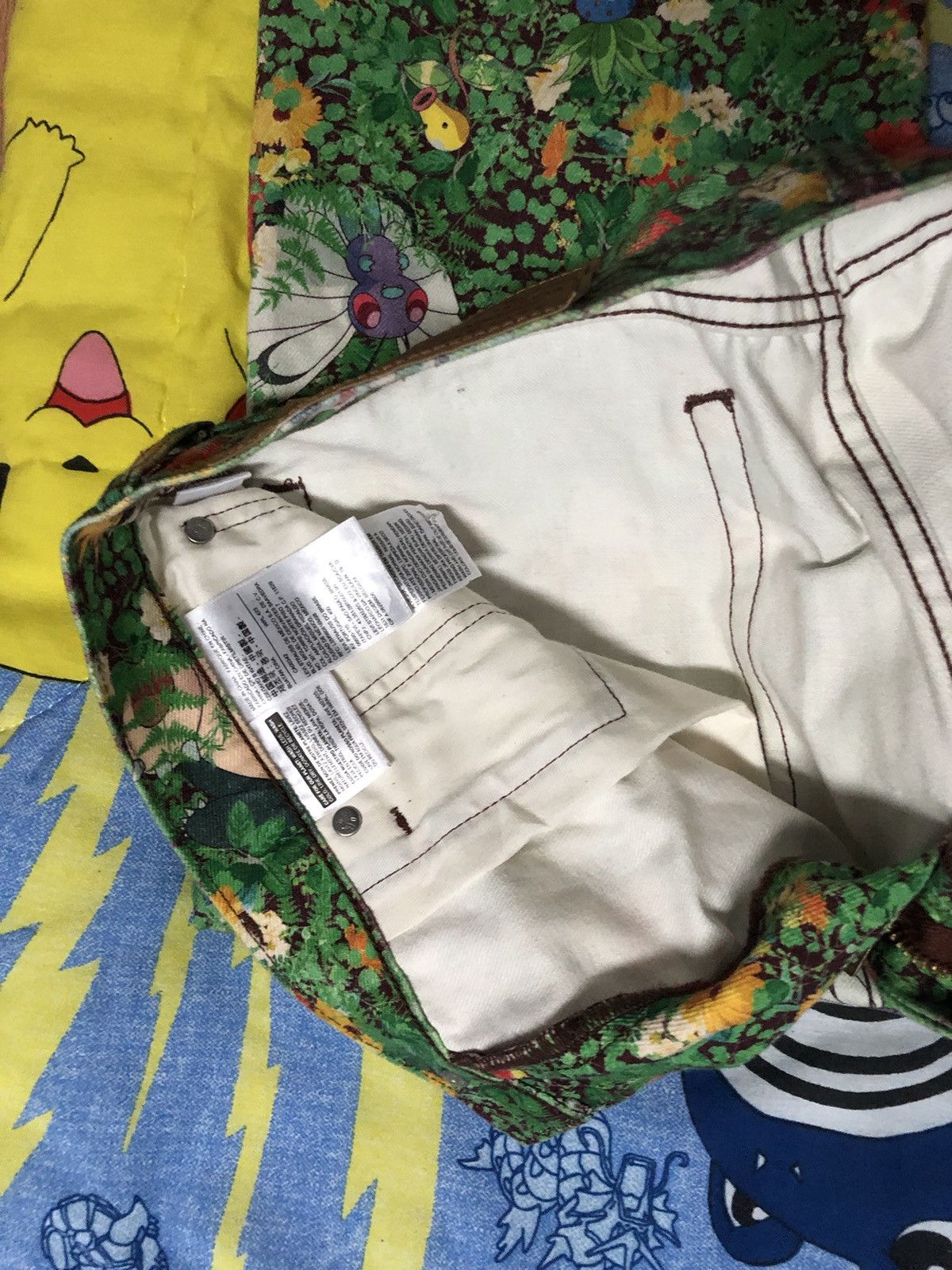 Levi's × Pokemon Pokémon x Levis Collaboration Size US 32 / EU 48 - 5 Thumbnail