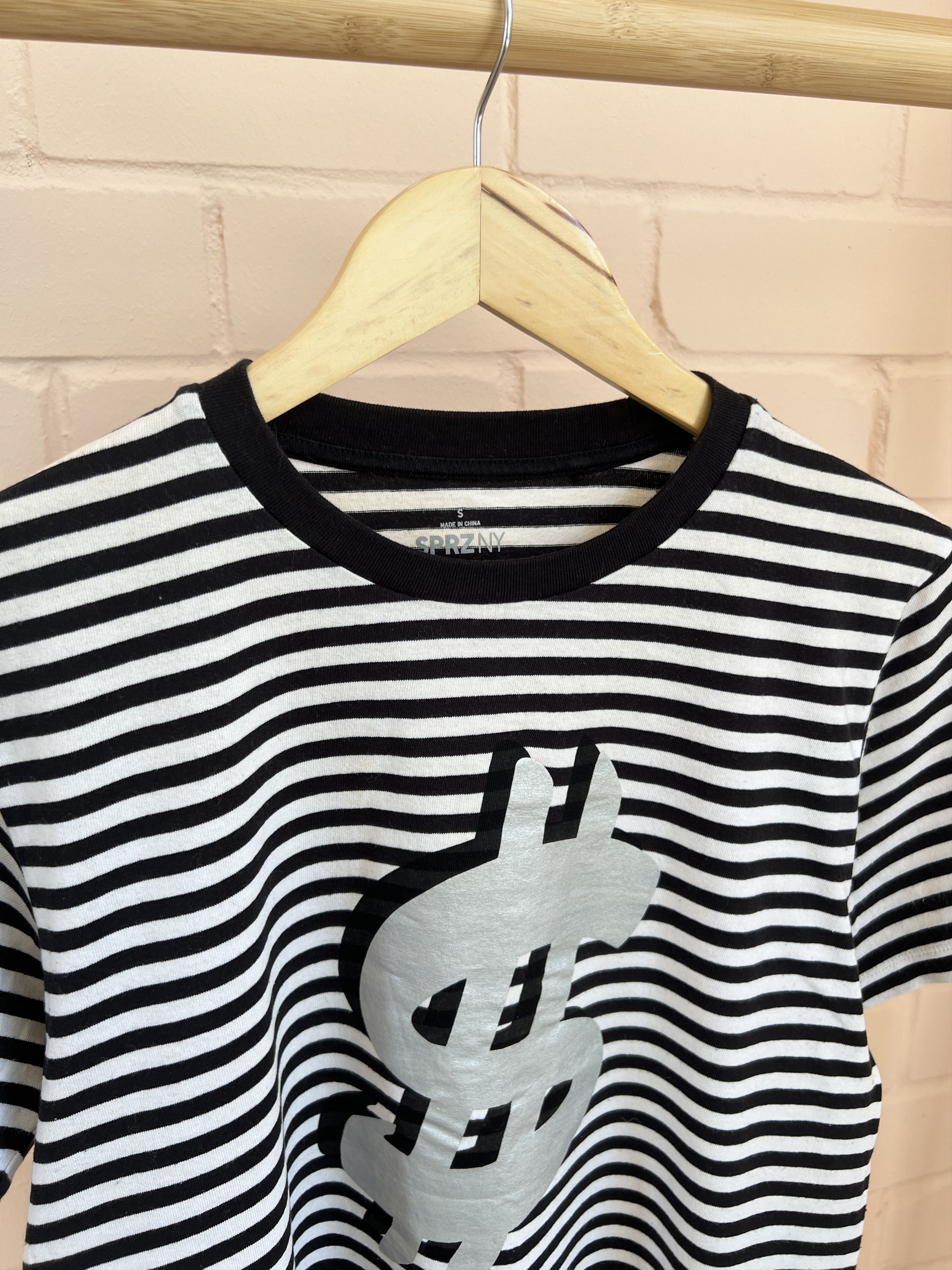 Andy Warhol × Uniqlo Uniqlo Andy Warhol Cartoon Dollar Print Striped Tee Size US S / EU 44-46 / 1 - 5 Thumbnail
