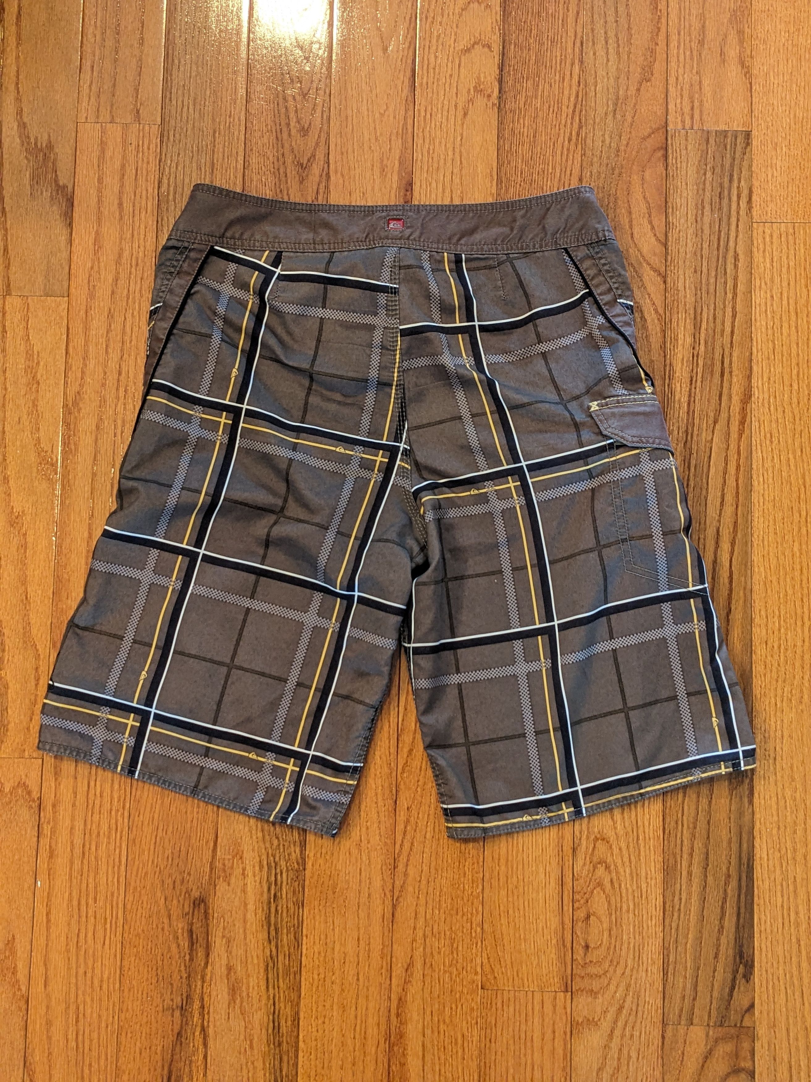 Quiksilver × Vintage Vintage Y2K Quiksilver Brown Size 34 Cargo Shorts Size US 34 / EU 50 - 4 Thumbnail