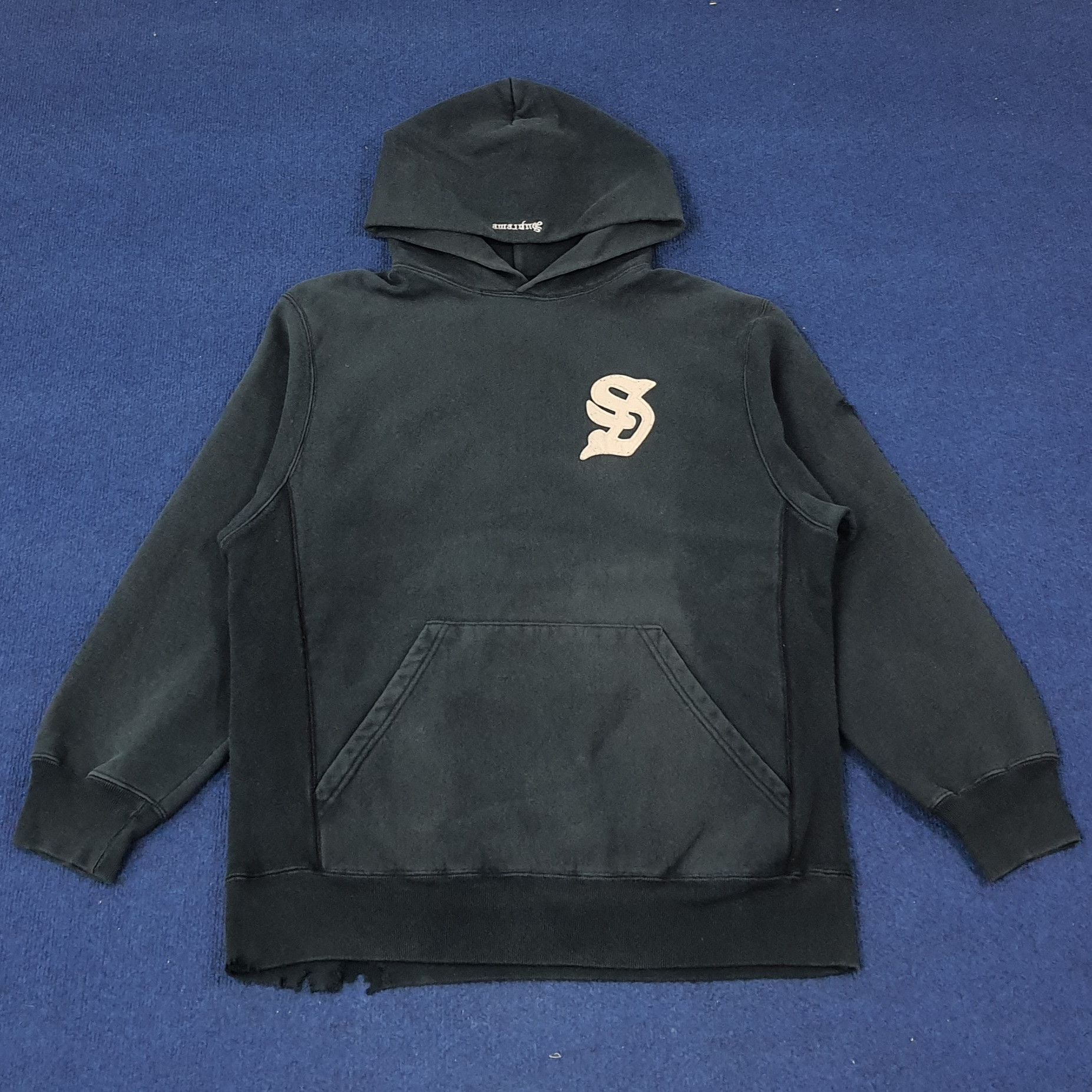 Vintage Vintage Supreme x Custom Stussy Logo Hoodie C215N20 Size US L / EU 52-54 / 3 - 1 Thumbnail
