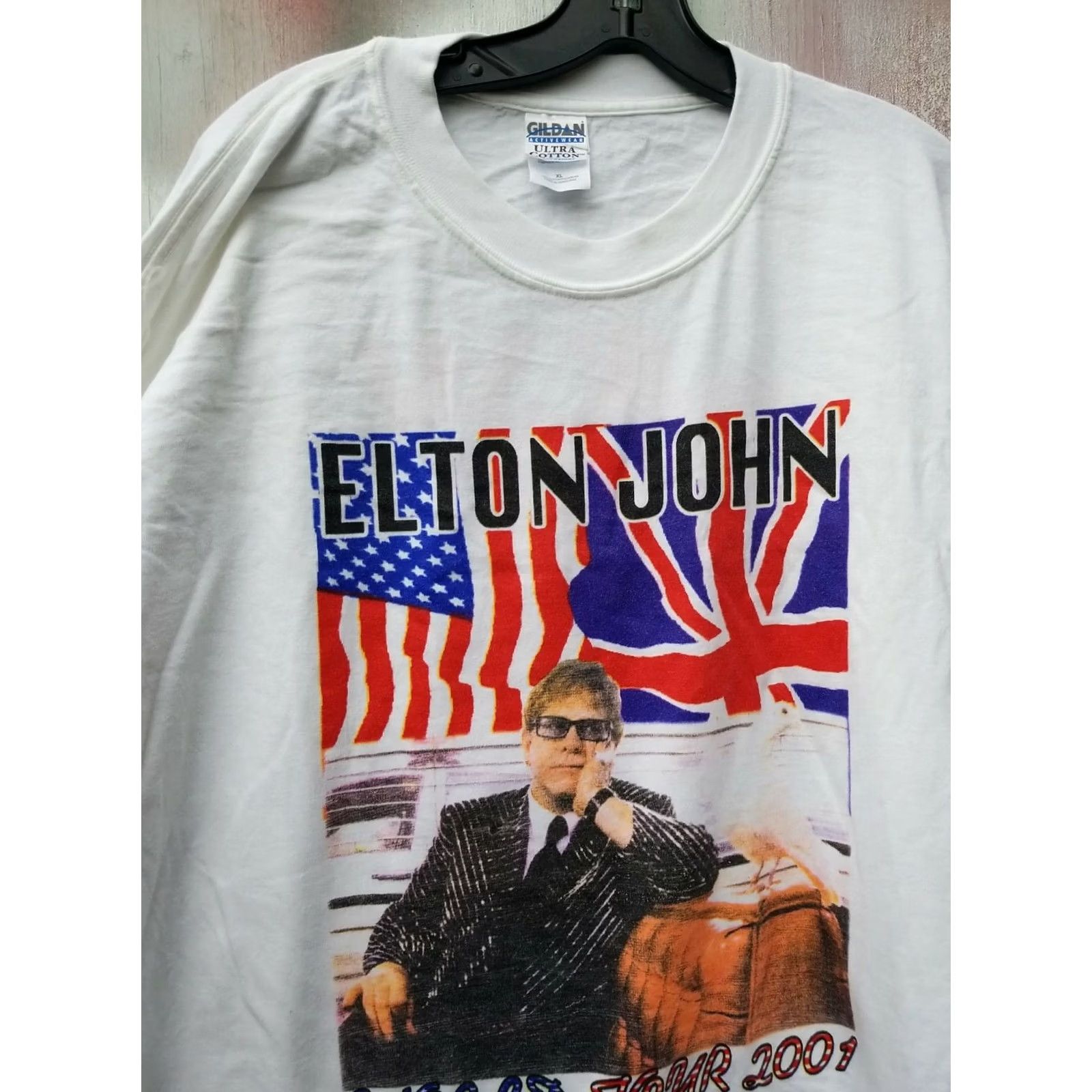 Gildan VINTAGE Elton John 2001 World Tour Concert Long Sleeve T Shirt XL Red Mens 90s Confidence Size US XL / EU 56 / 4 - 2 Thumbnail