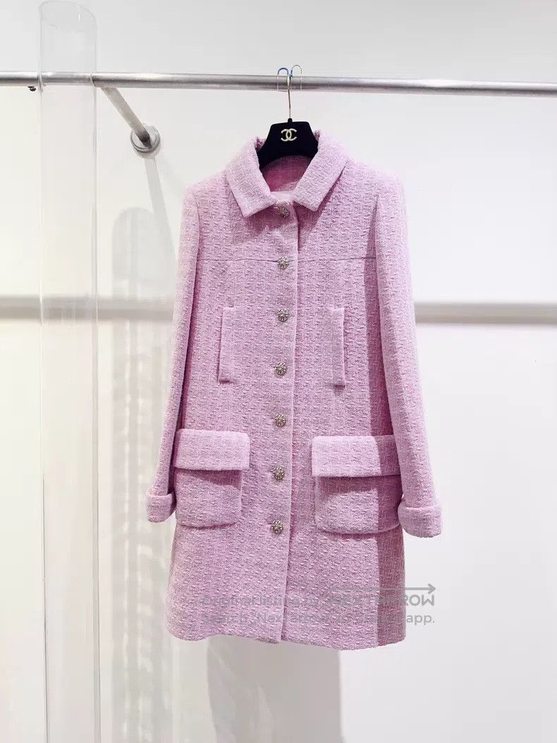 Chanel Chanel Snow Series Pink Coat Size XS / US 0-2 / IT 36-38 - 1 Thumbnail