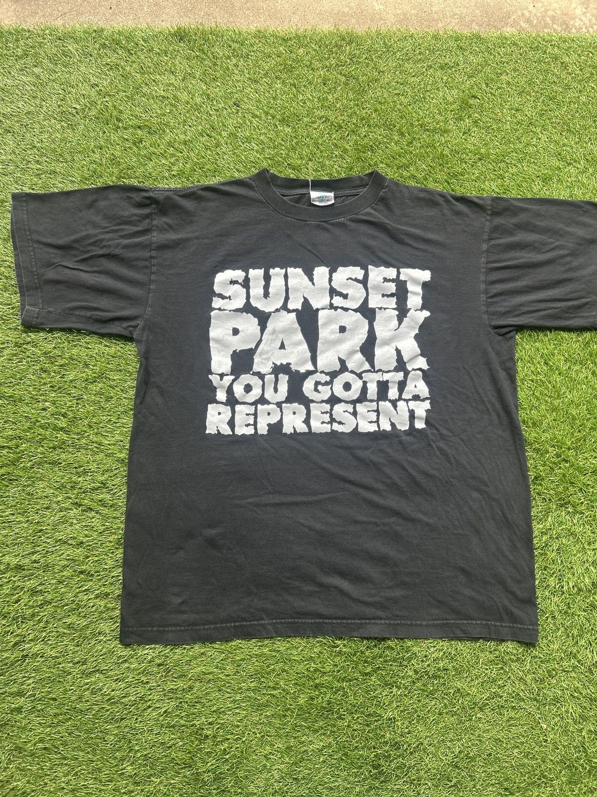 Rap Tees Vintage Sunset Park “You Gotta Represent” T-Shirt Size US XL / EU 56 / 4 - 1 Thumbnail