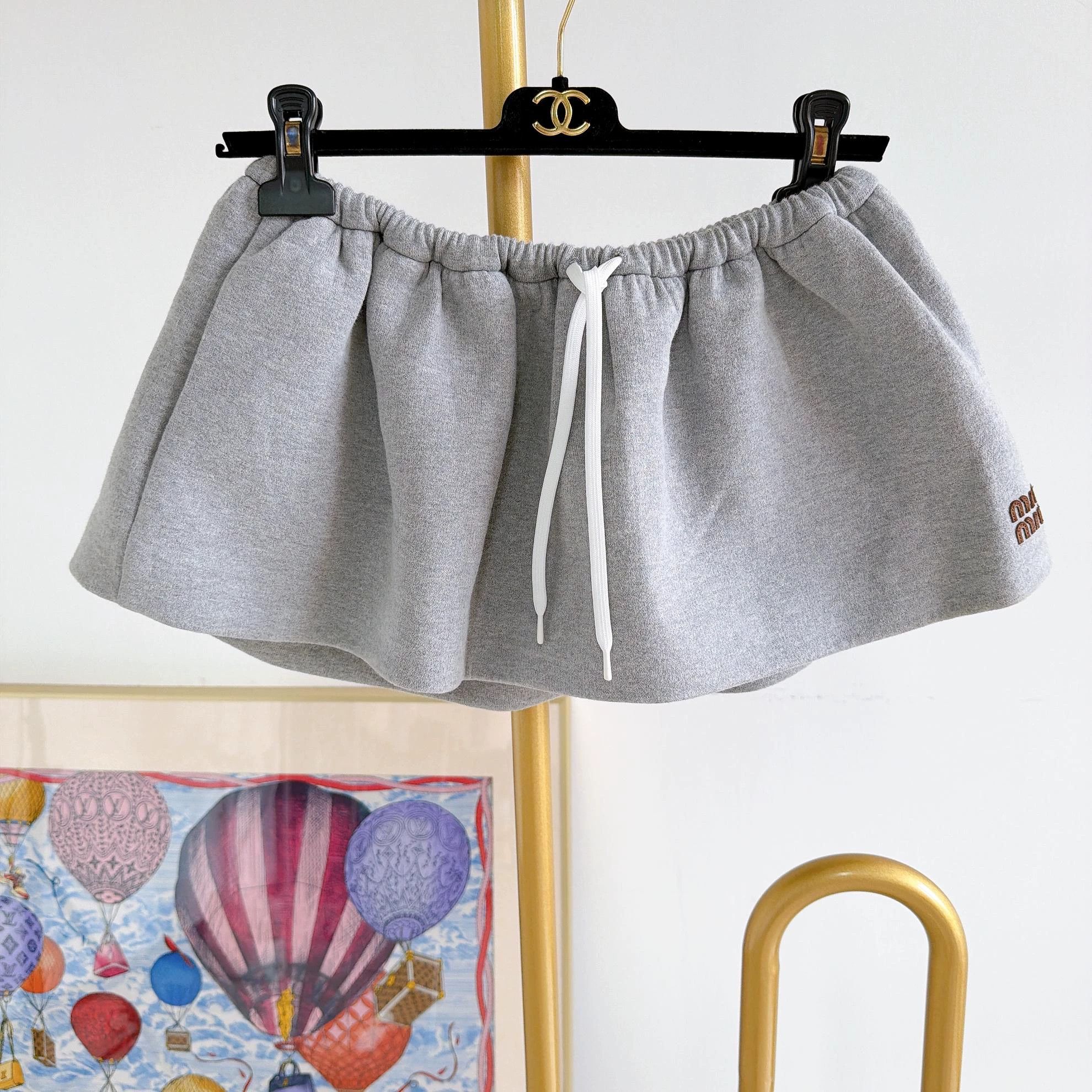 Miu Miu MIU MIU gray short skirt size 38 1994 Size 26" / US 2 / IT 38 - 1 Thumbnail