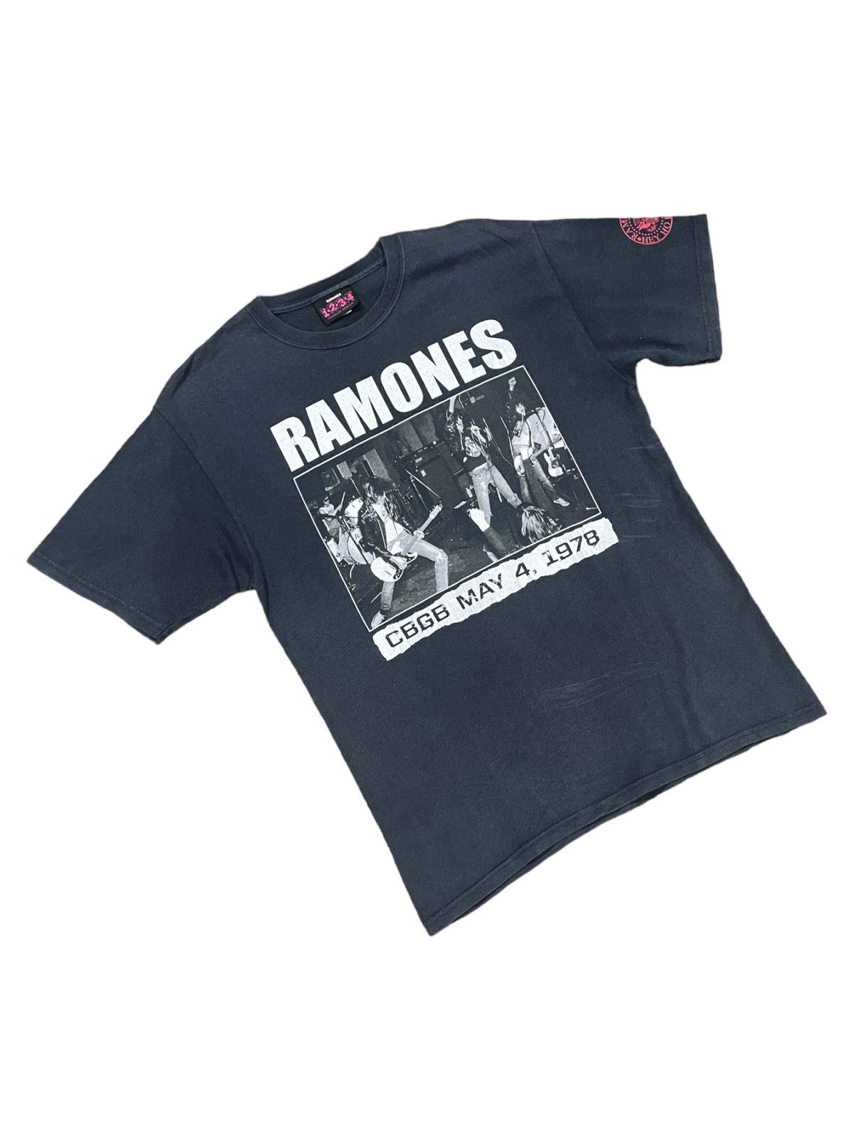 Band Tees Vtg Ramones Tee Size US M / EU 48-50 / 2 - 3 Thumbnail