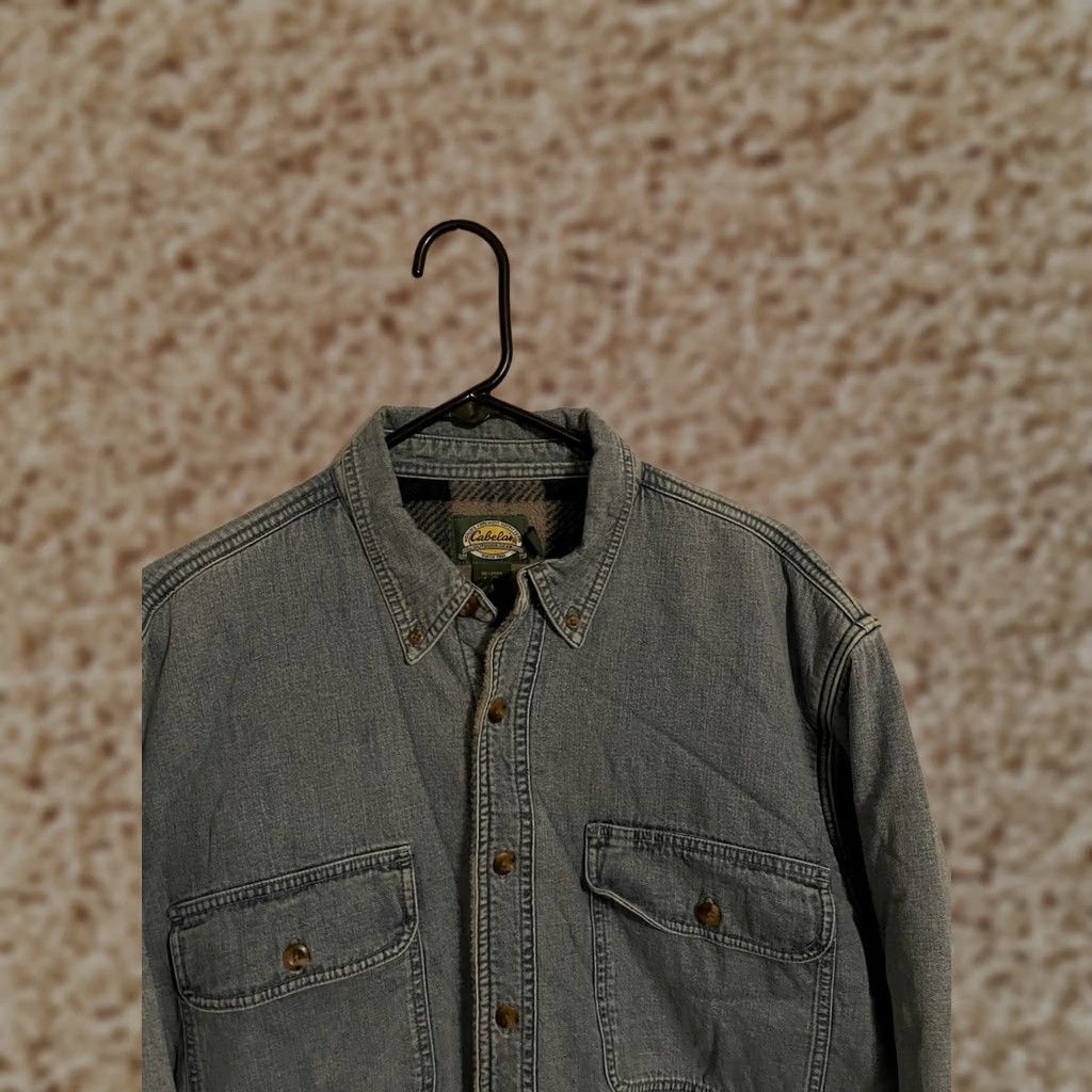 Vintage VINTAGE Cabela's Fleece Lined Denim L/S Button Up Shirt Jacket Mens Large Shirt Jacket Denim Blue L Size US L / EU 52-54 / 3 - 1 Thumbnail
