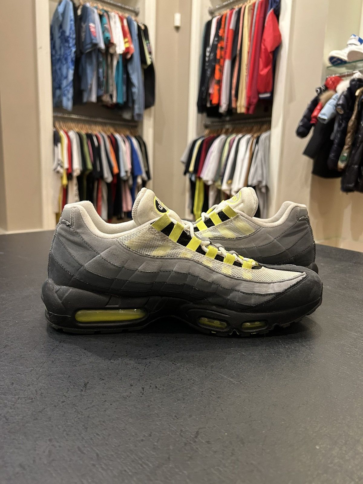 Nike Nike Air Max 95 SE Neon Size US 12 / EU 45 - 3 Thumbnail