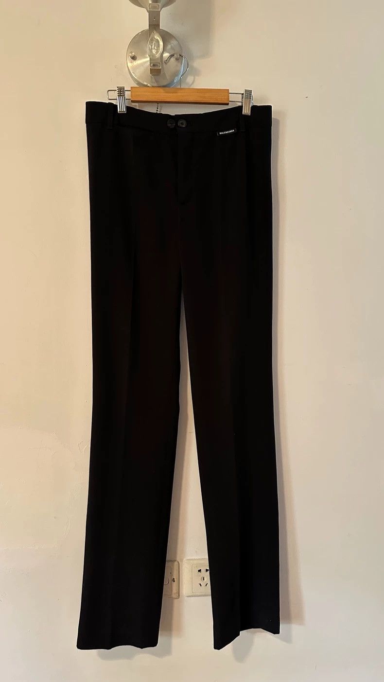 Balenciaga Balenciaga size 46 Pants with drooping feeling Size US 30 / EU 46 - 1 Thumbnail