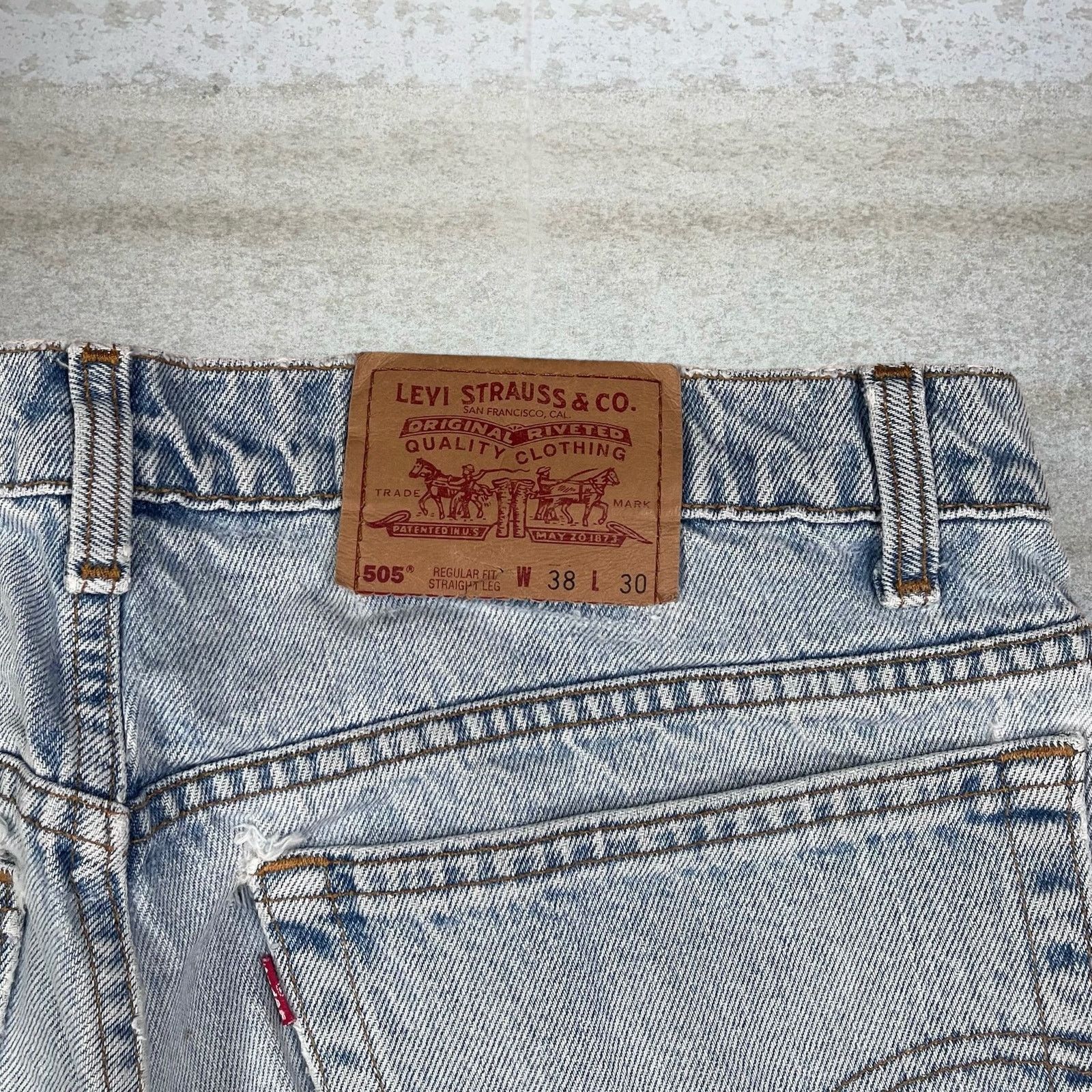 Levi's Vintage 90s Levis 505 Jeans 38x30 Straight Fit Light Wash Size US 38 / EU 54 - 4 Thumbnail