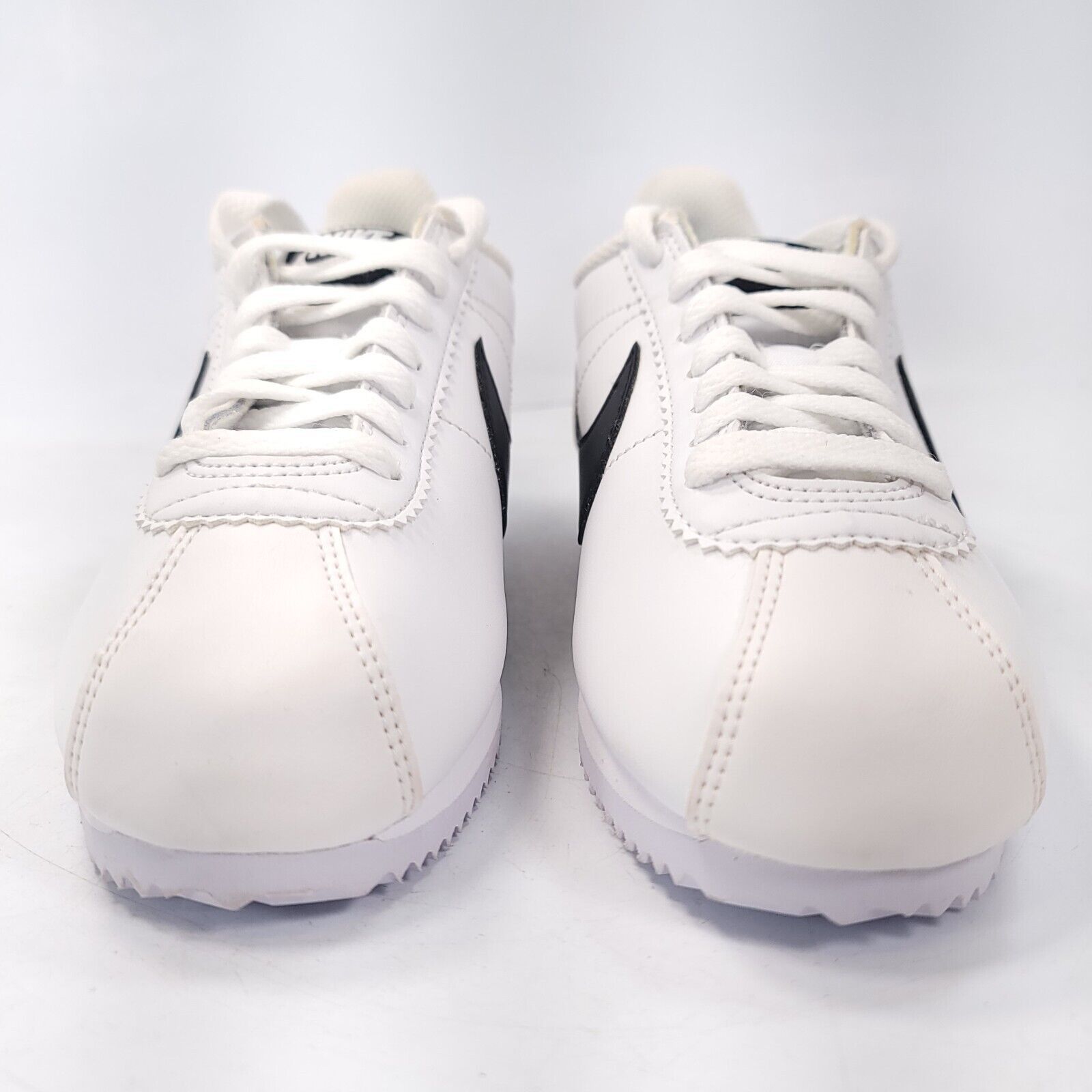 Nike Nike Classic Cortez Shoe Women Size 5 807471-101 White Black Size US 5 / IT 35 - 2 Thumbnail