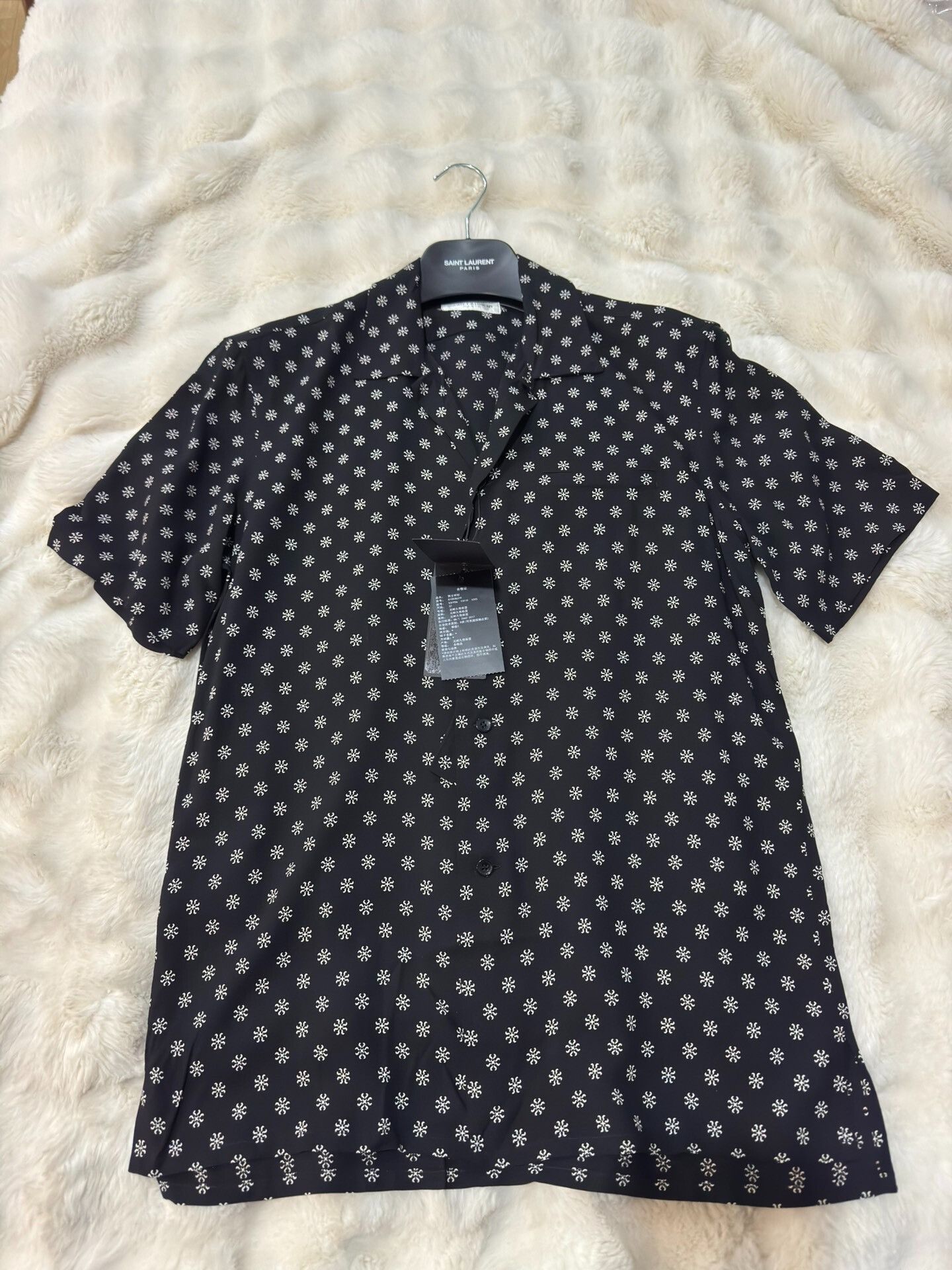 Saint Laurent Paris Saint Laurent Snowflake Shark Collar Shirt Size US S / EU 44-46 / 1 - 1 Thumbnail