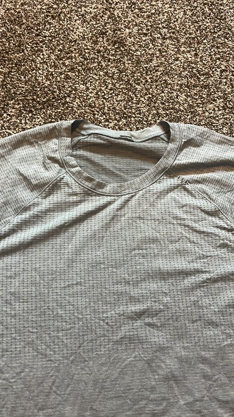 Lululemon Lululemon Metal Tech Vent Short Sleeve Shirt Size US XL / EU 56 / 4 - 7 Thumbnail