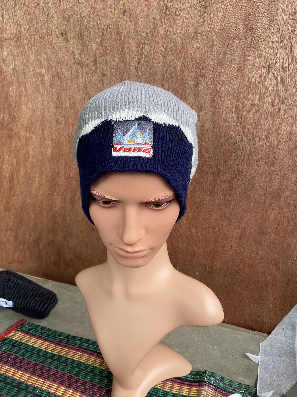 Vans Vintage Vans Logo Beanie Hat Size ONE SIZE - 1 Thumbnail