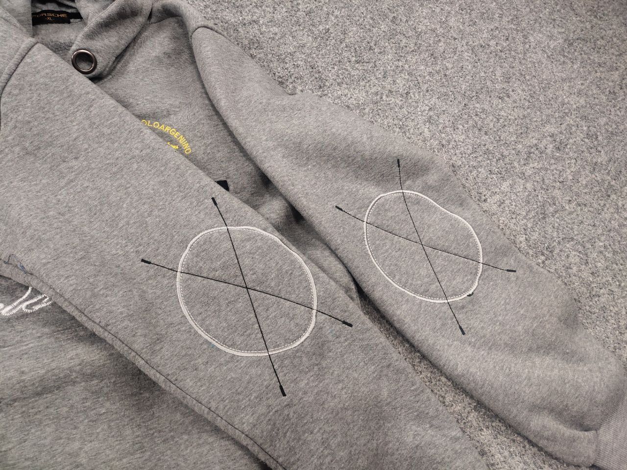 Vintage Vintage Porsche Polo Team La martina Logo Gray Hoodie Y2K Size US L / EU 52-54 / 3 - 11 Thumbnail