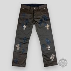 CHROME HEARTS BLACK JEANS IN RED WHITE BLACK CROSS PATCH - ANOSIO