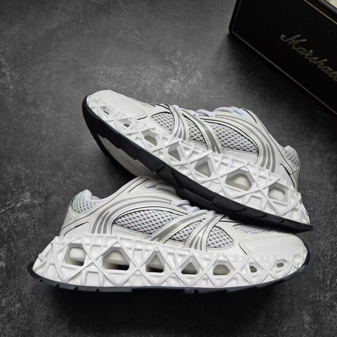 Dior Dior White Lowtop Sneakers 35 Men Size US 5 / EU 37 - 1 Thumbnail
