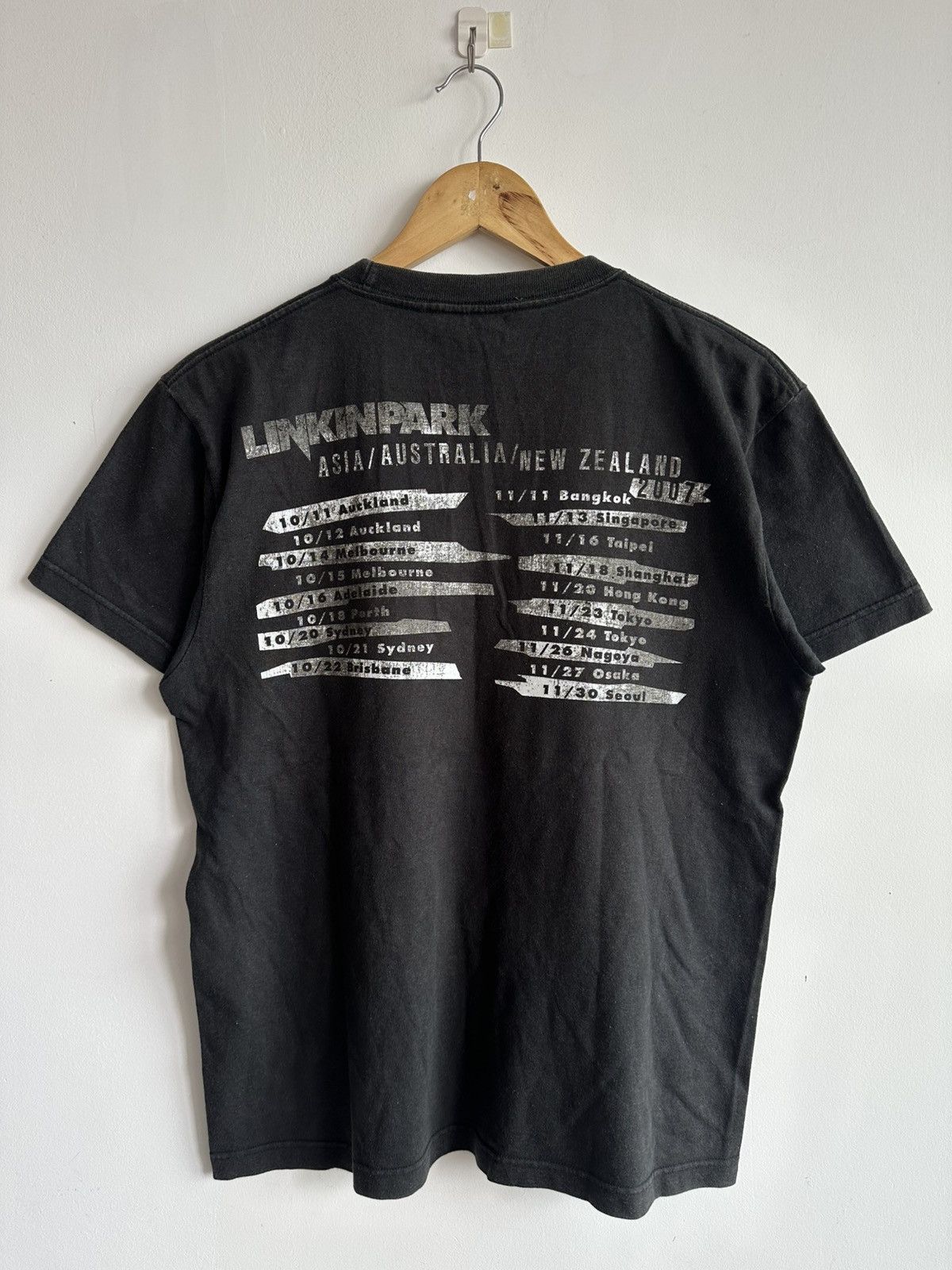 Band Tees × Vintage Vintage Likin Park Asia World Tour 2007 Band Rock Tshirt Size US M / EU 48-50 / 2 - 3 Thumbnail