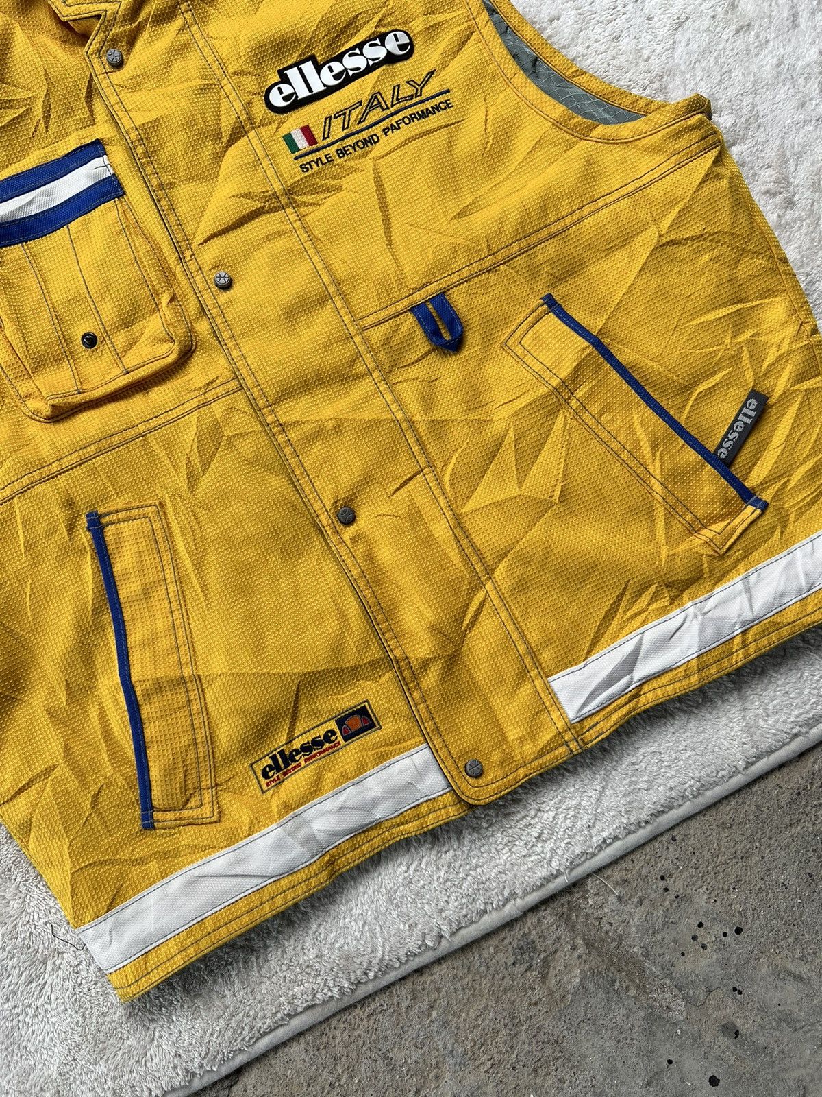 Ellesse × Vintage Vintage Ellesse Vest Sportwear italy Size US L / EU 52-54 / 3 - 4 Thumbnail
