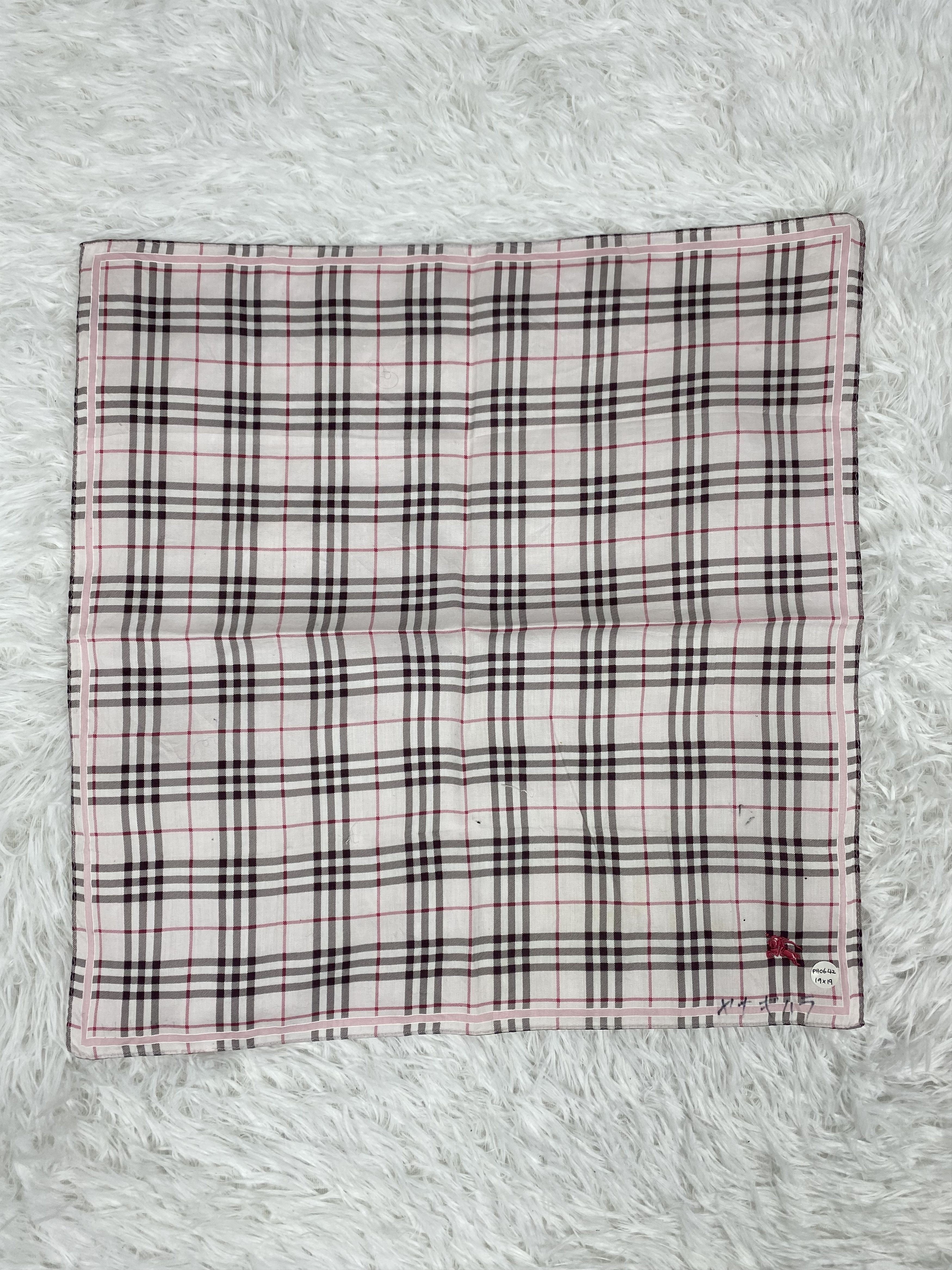 Burberry Vintage Burberry Handkerchief Neckerchief PH0642 Size ONE SIZE - 3 Thumbnail
