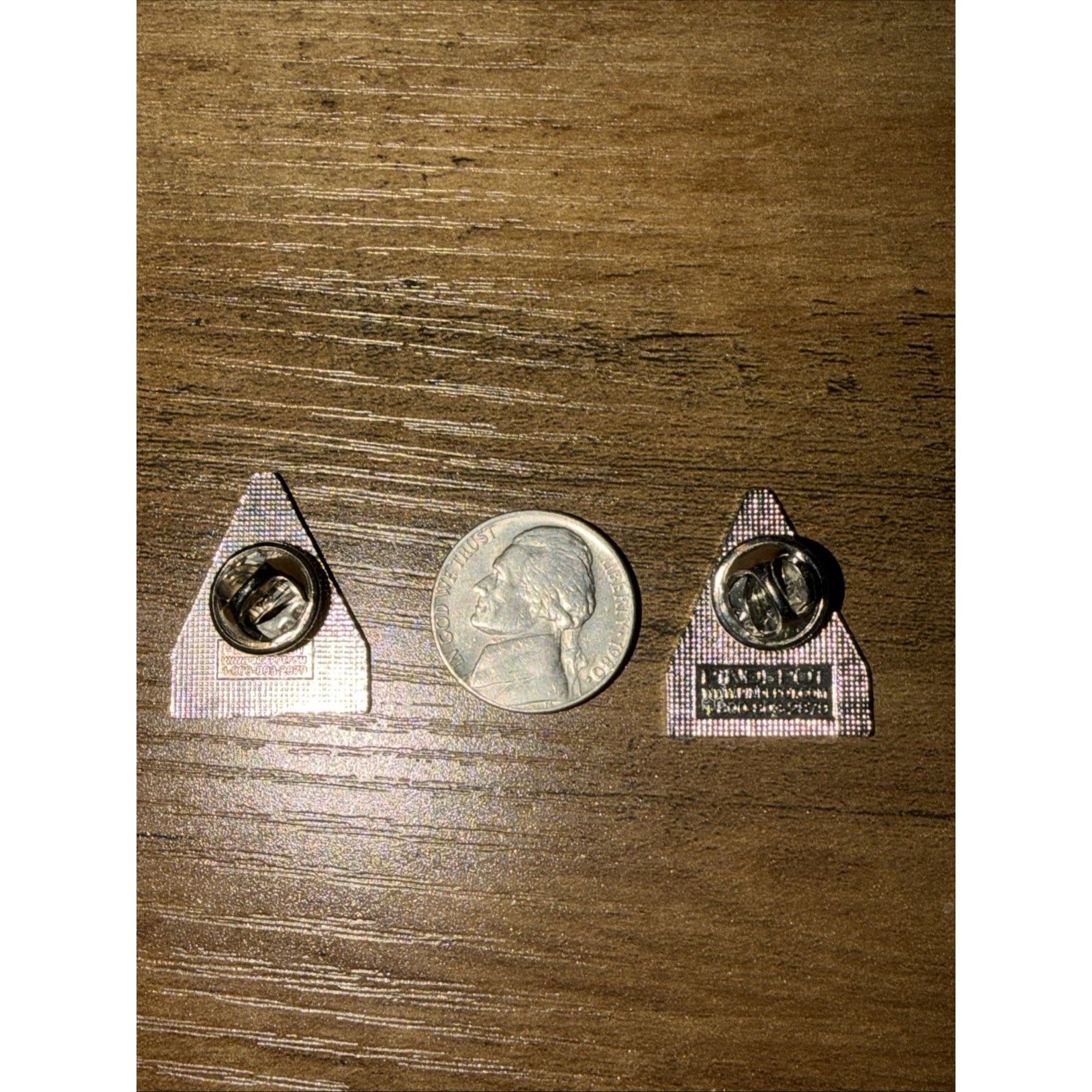 The Unbranded Brand Airlift Research Foundation Lapel Pin United States Vintage Size ONE SIZE - 7 Thumbnail