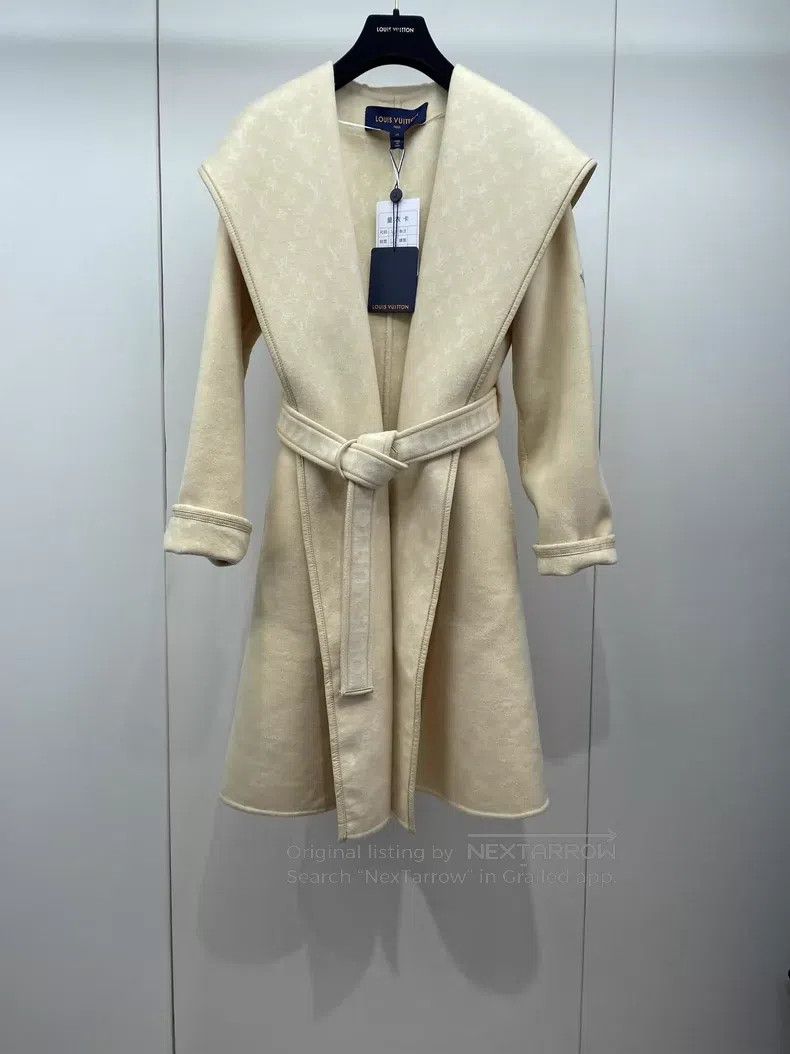 Louis Vuitton Louis Vuitton Old Flower Bathrobe Overcoat Size XXS / US 00 / IT 34 - 1 Thumbnail