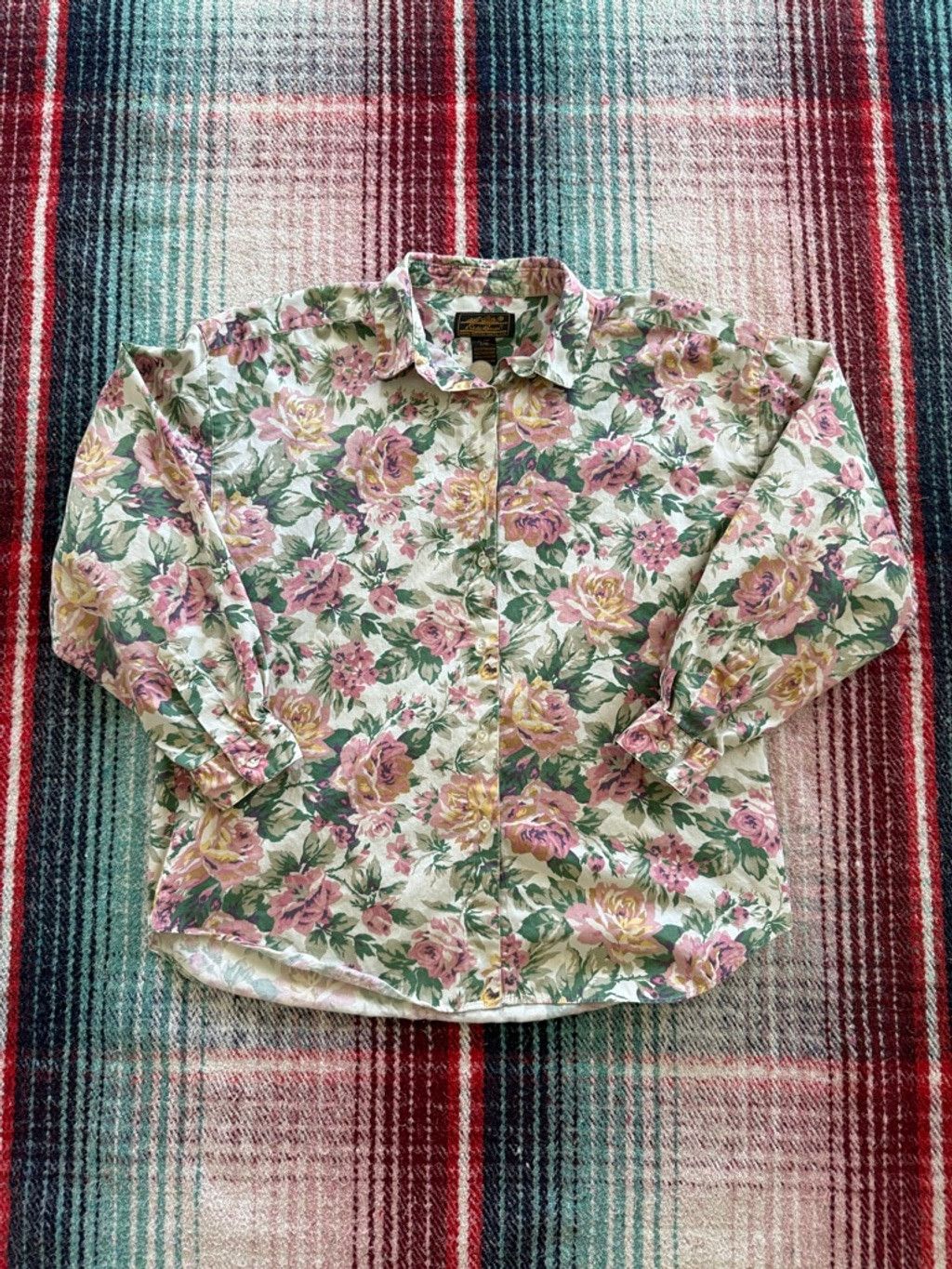 Eddie Bauer × Vintage Vintage Women's Eddie Bauer Floral Button Down Shirt L White Size L / US 10 / IT 46 - 1 Thumbnail