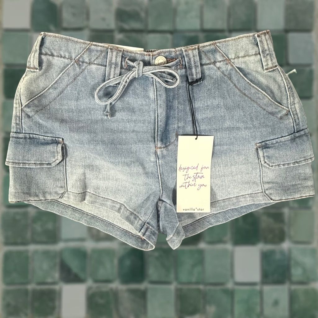 Vintage Vanilla Star Cargo Shorts Denim Light Wash Drawstring Waist Pockets XS Women Regular Denim Cotton Blend Casual Summer Travel Size 26" / US 2 / IT 38 - 1 Thumbnail