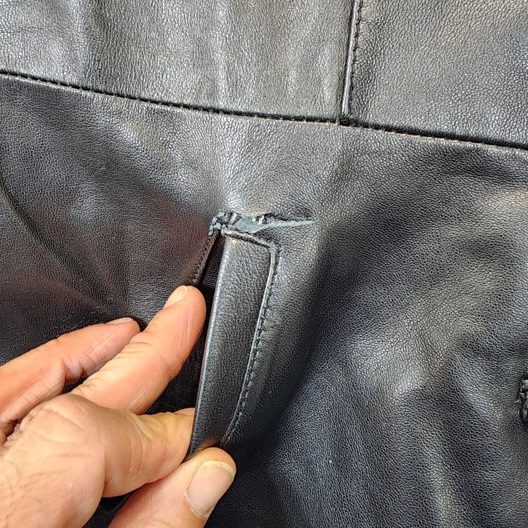 Vintage Wilsons Leather Maxima Womens S Black Biker Jacket Mid-Length Leather Moto City FLAWS Size S / US 4 / IT 40 - 4 Thumbnail