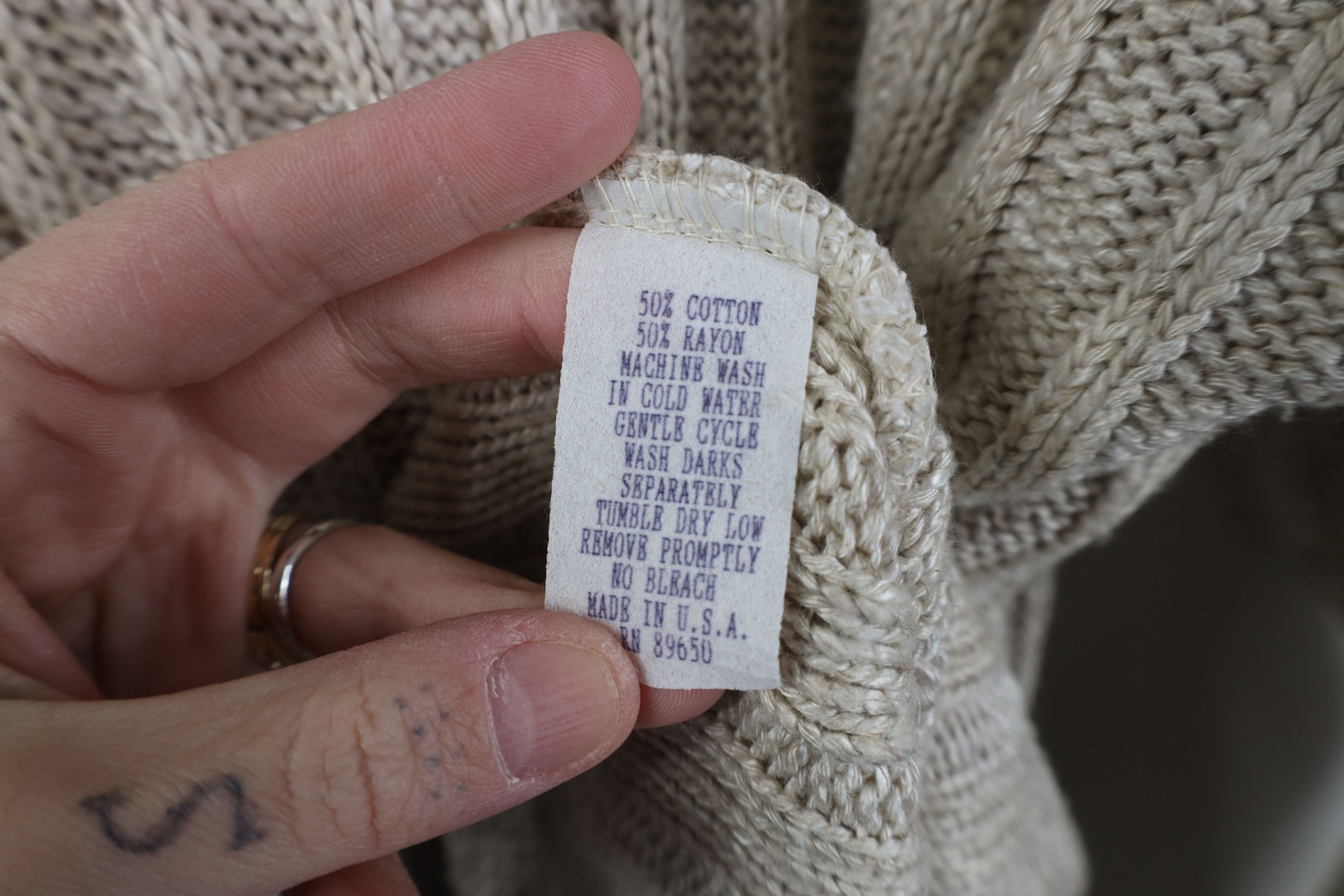 Vintage Vintage 90s Streetwear Oversized Baggy Ribbed Knit Sweater Size S / US 4 / IT 40 - 7 Thumbnail