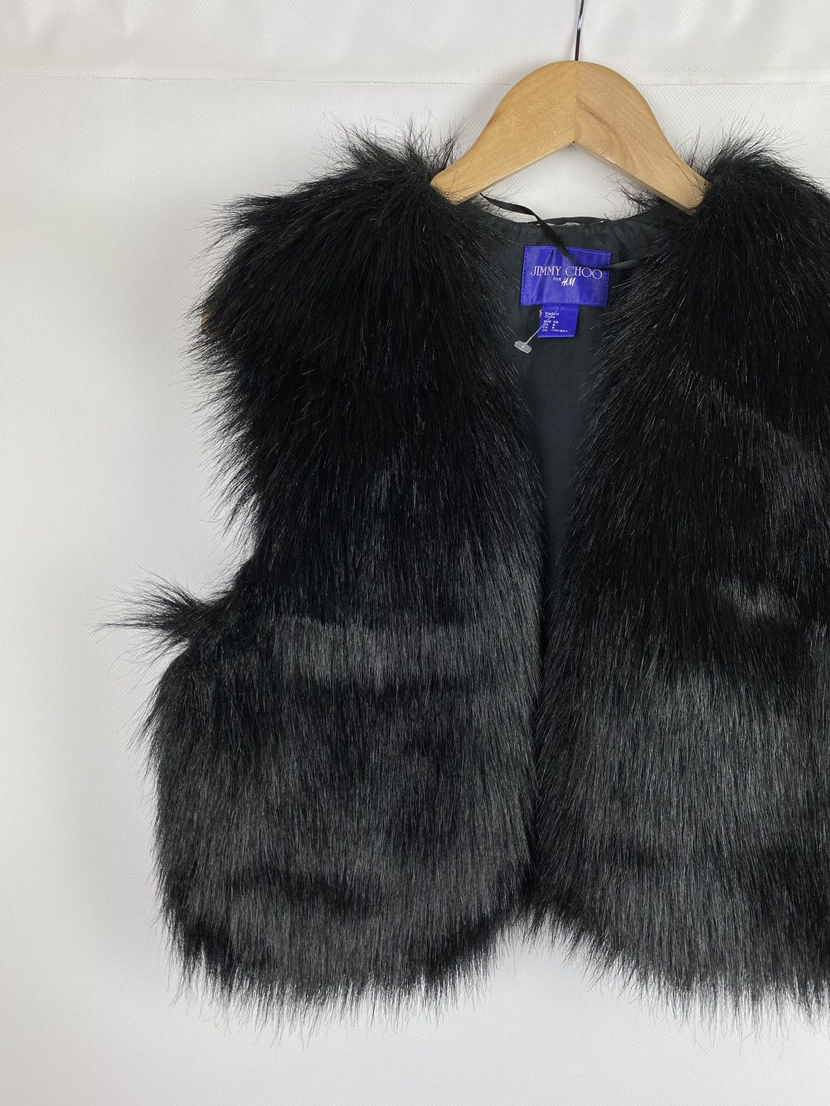 H&M × Jimmy Choo Jimmy Choo for H&M ladies faux fur vest gilet size US 8 Size M / US 6-8 / IT 42-44 - 2 Thumbnail