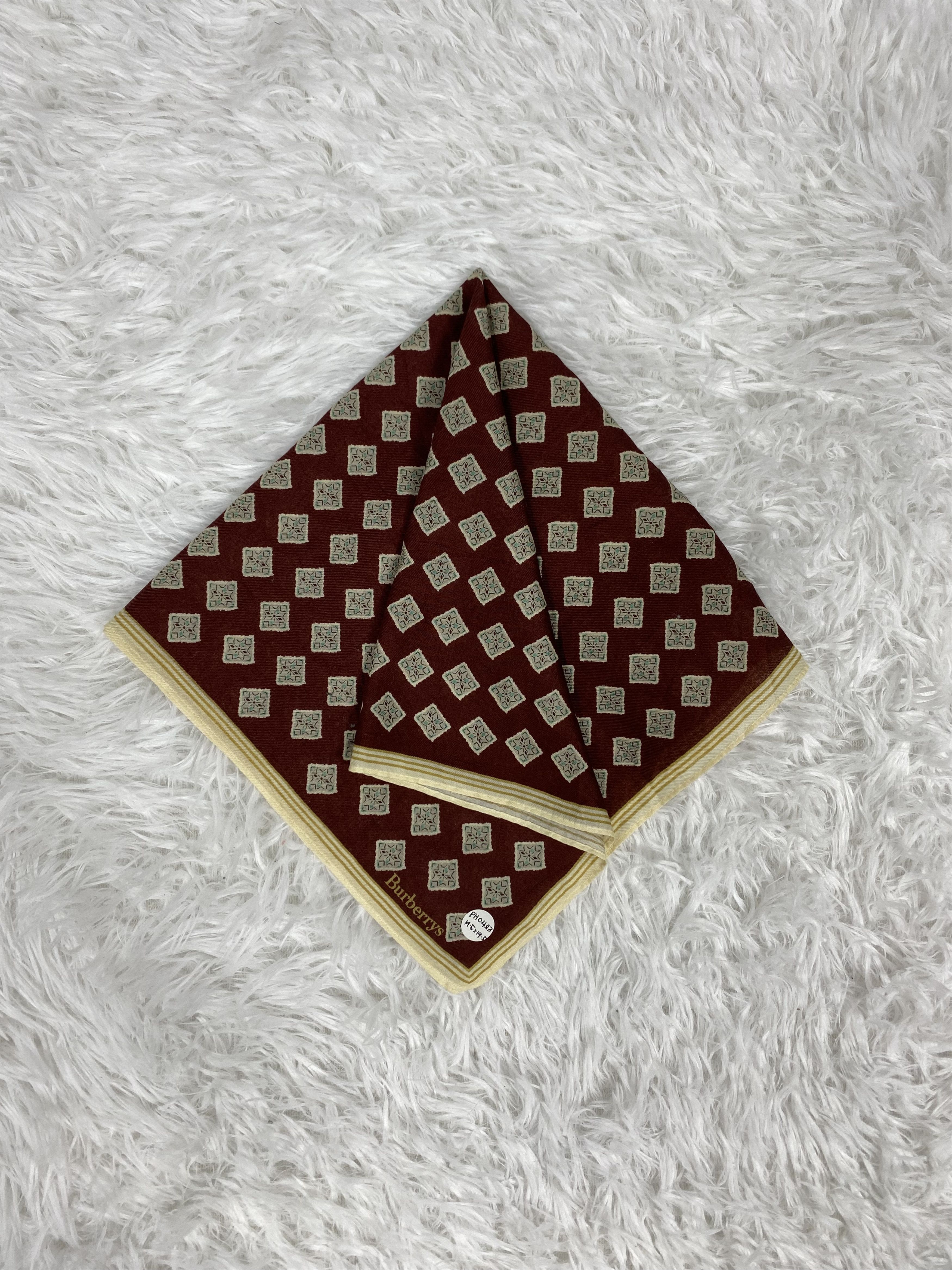 Burberry Vintage Burberry Handkerchief Neckerchief PH0483 Size ONE SIZE - 1 Thumbnail