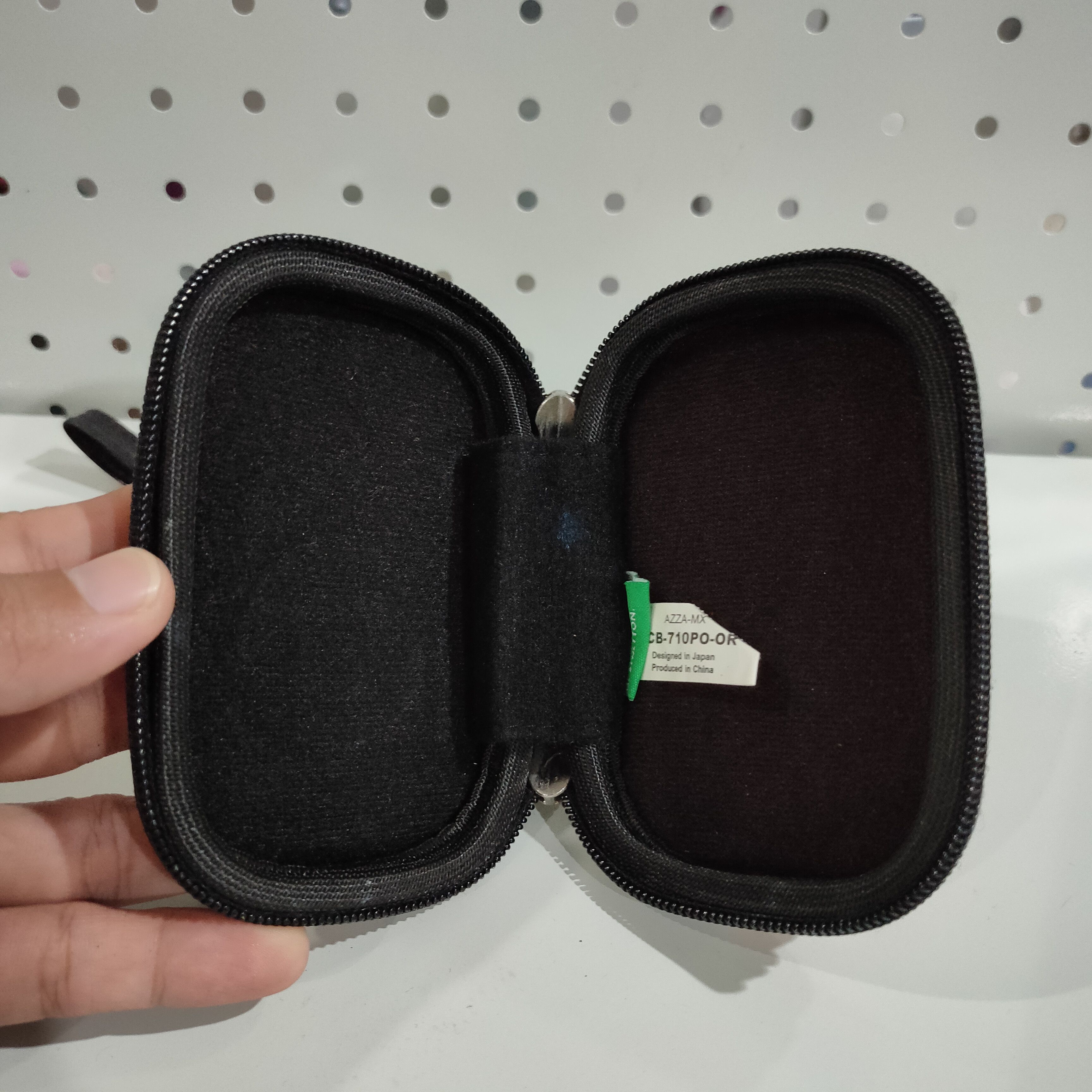 United Colors Of Benetton 🔥United Colors Of Benetton compact camera case Size ONE SIZE - 2 Thumbnail