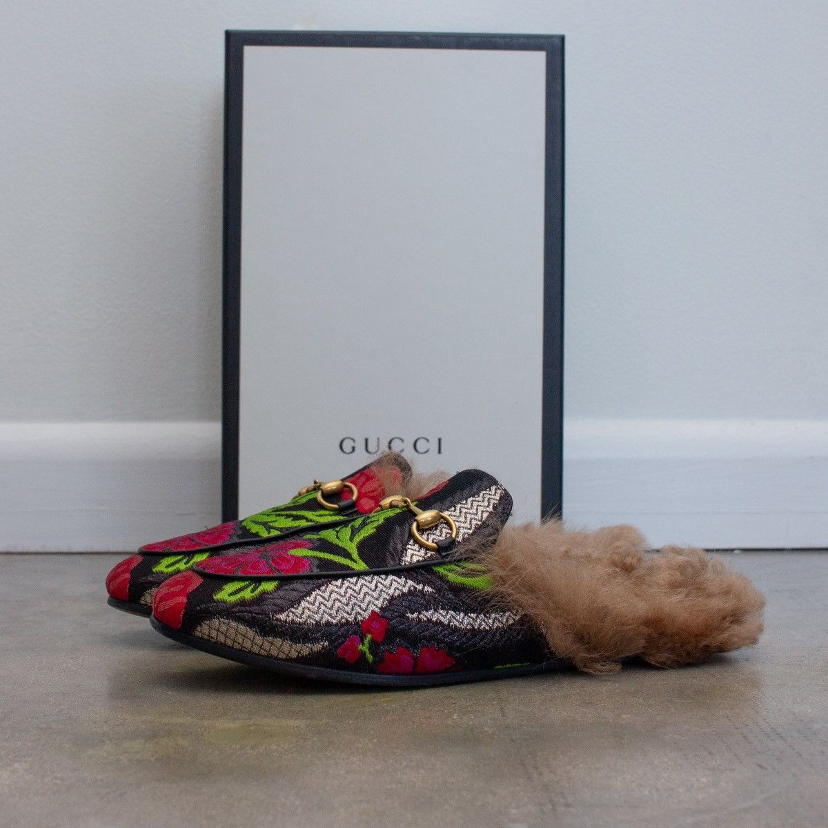 Gucci 920$ GUCCI 454613 Fur Floral Brocade Slippers Size US 7 / IT 37 - 4 Thumbnail