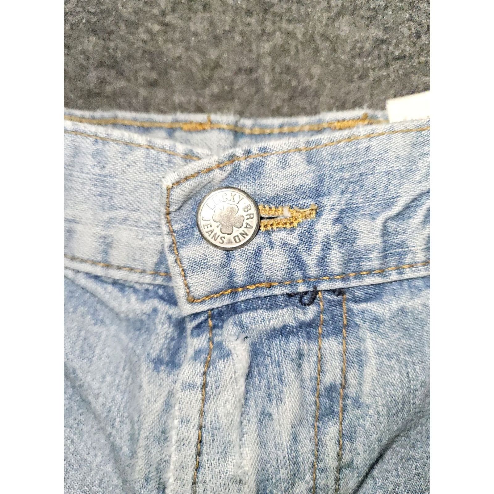 Lucky Brand VINTAGE Lucky Brand Transit Jeans Mens 36 Jeans Distressed 90s USA Denim Blue Straight Relaxed Mid 10-12 Inseam 33 Mens Size US 36 / EU 52 - 7 Thumbnail