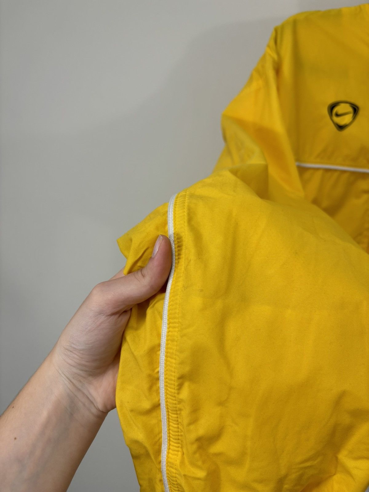 Nike Vintage Nike Y2K Retro Hype Yellow Swoosh Nylon Track Jacket Size US M / EU 48-50 / 2 - 11 Thumbnail