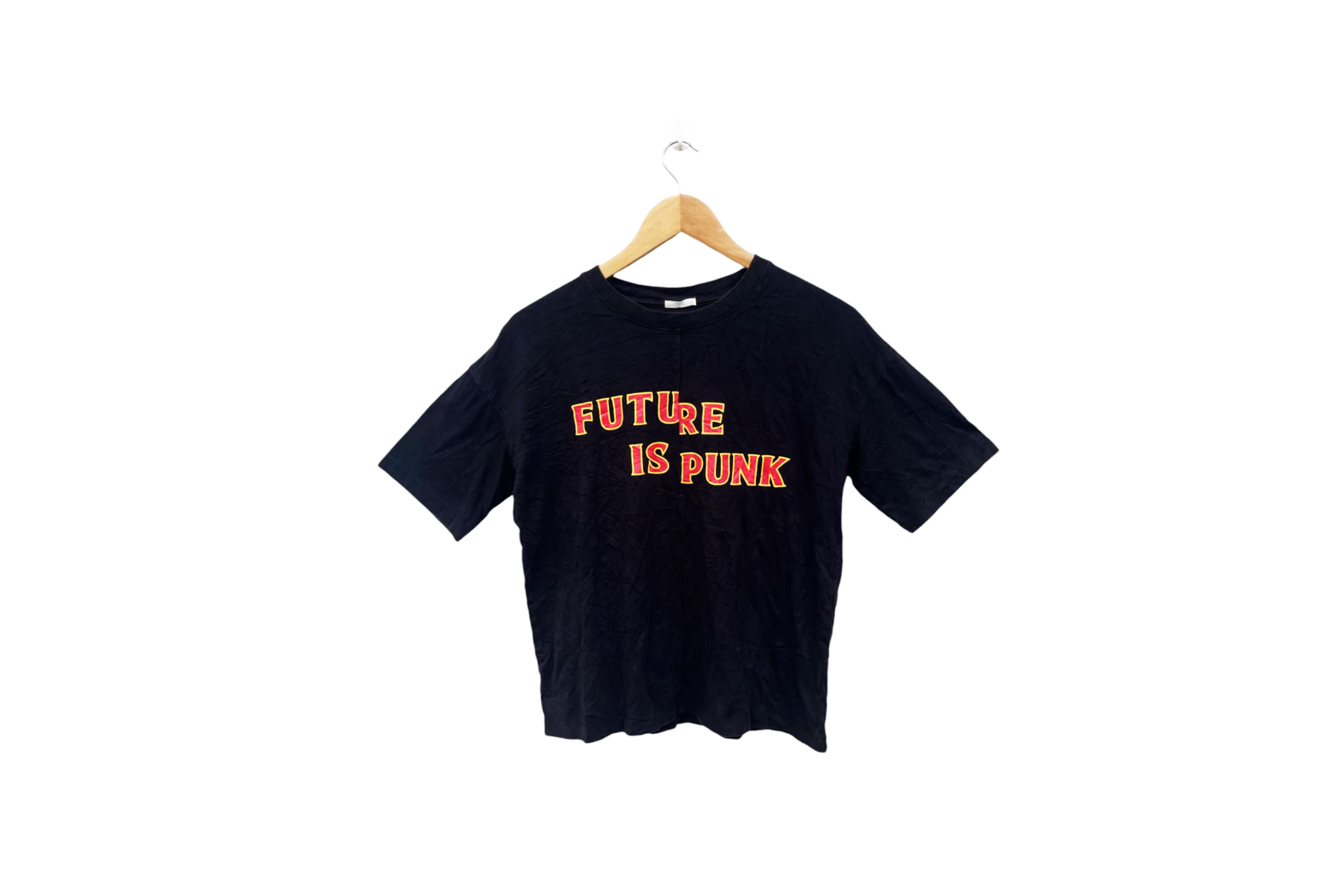 GU 'FUTURE IS PUNK' unisex tshirt, GU (Japanese brand) Size US S / EU 44-46 / 1 - 1 Thumbnail