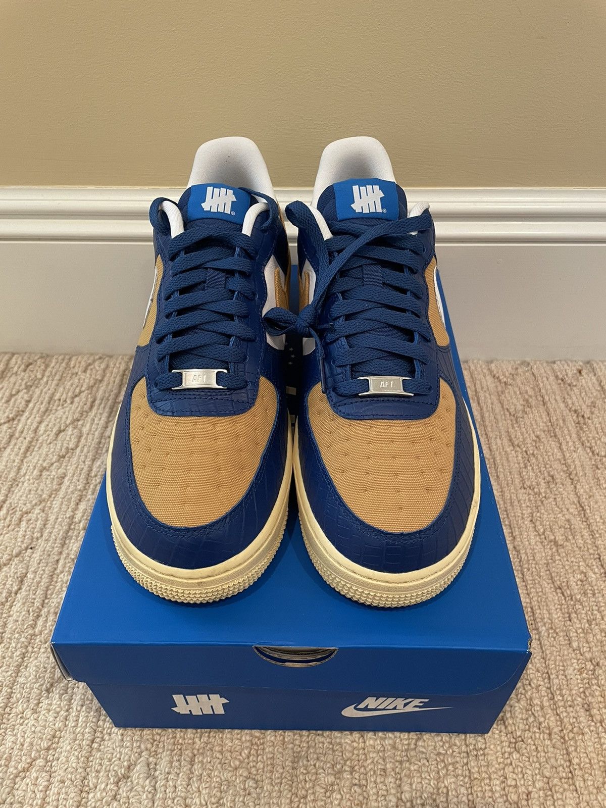 Nike × Undefeated Undefeated Nike Air Forces Size US 10 / EU 43 - 2 Thumbnail