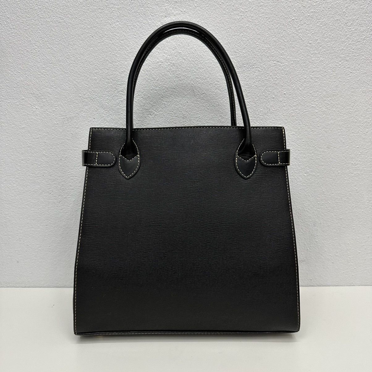 Burberry ‼️YES‼️ AUTHENTIC BURBERRY BLACK CALFSKIN LEATHER HANDBAG Size ONE SIZE - 3 Thumbnail