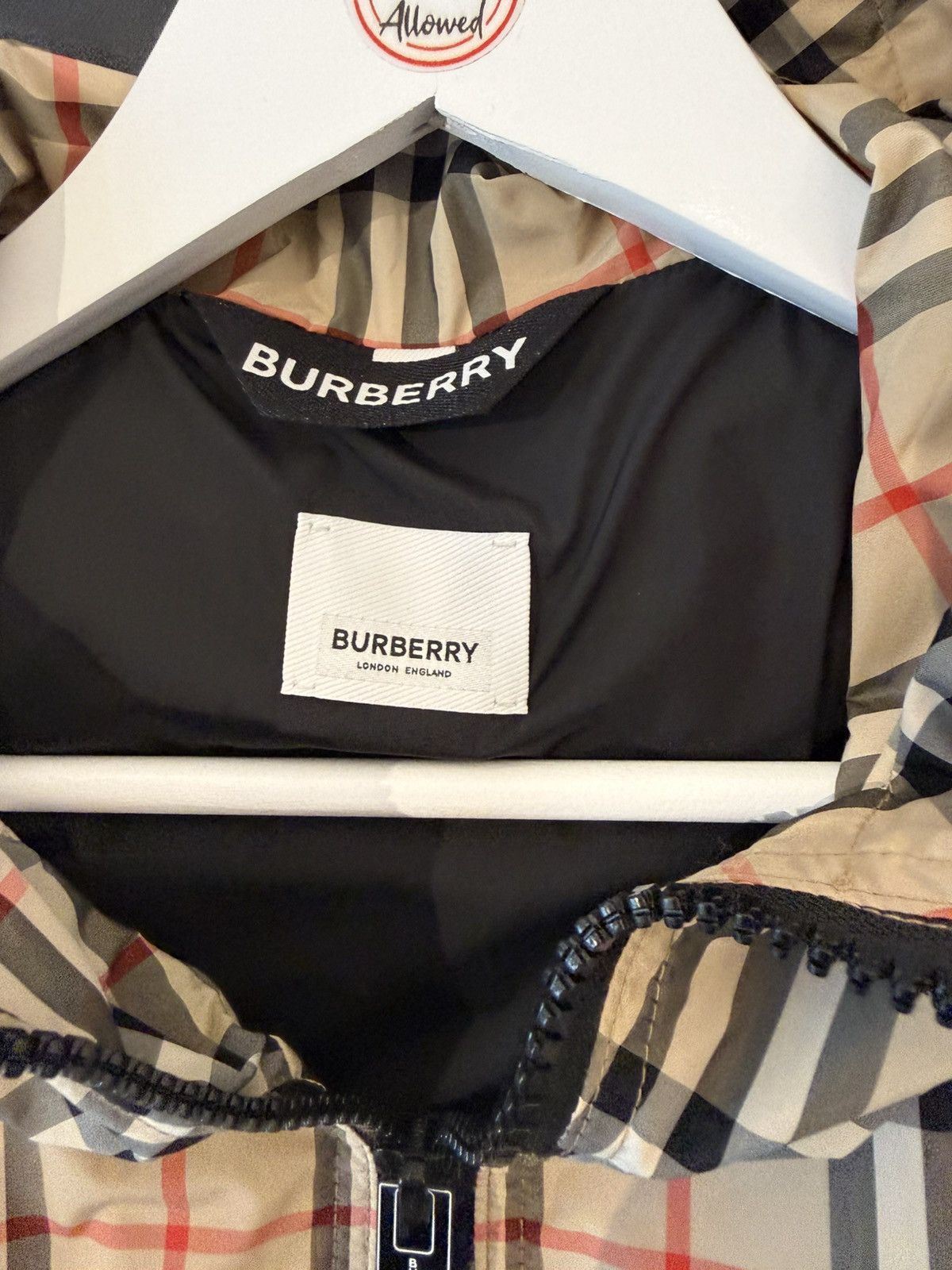 Burberry Burberry hooded jacket Size XS / US 0-2 / IT 36-38 - 3 Thumbnail