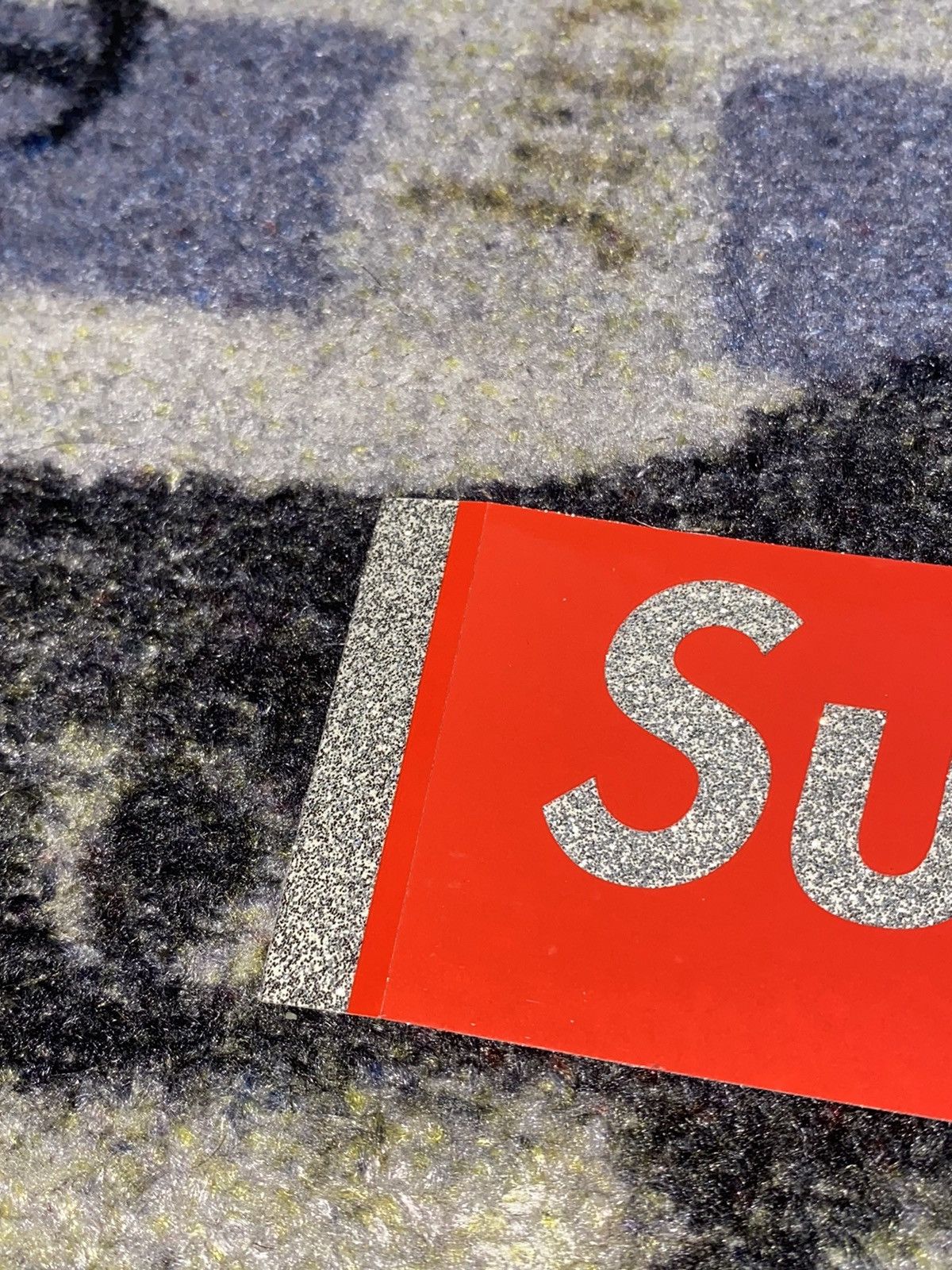 Supreme Supreme Glitter Box Logo Sticker Red Size ONE SIZE - 3 Thumbnail