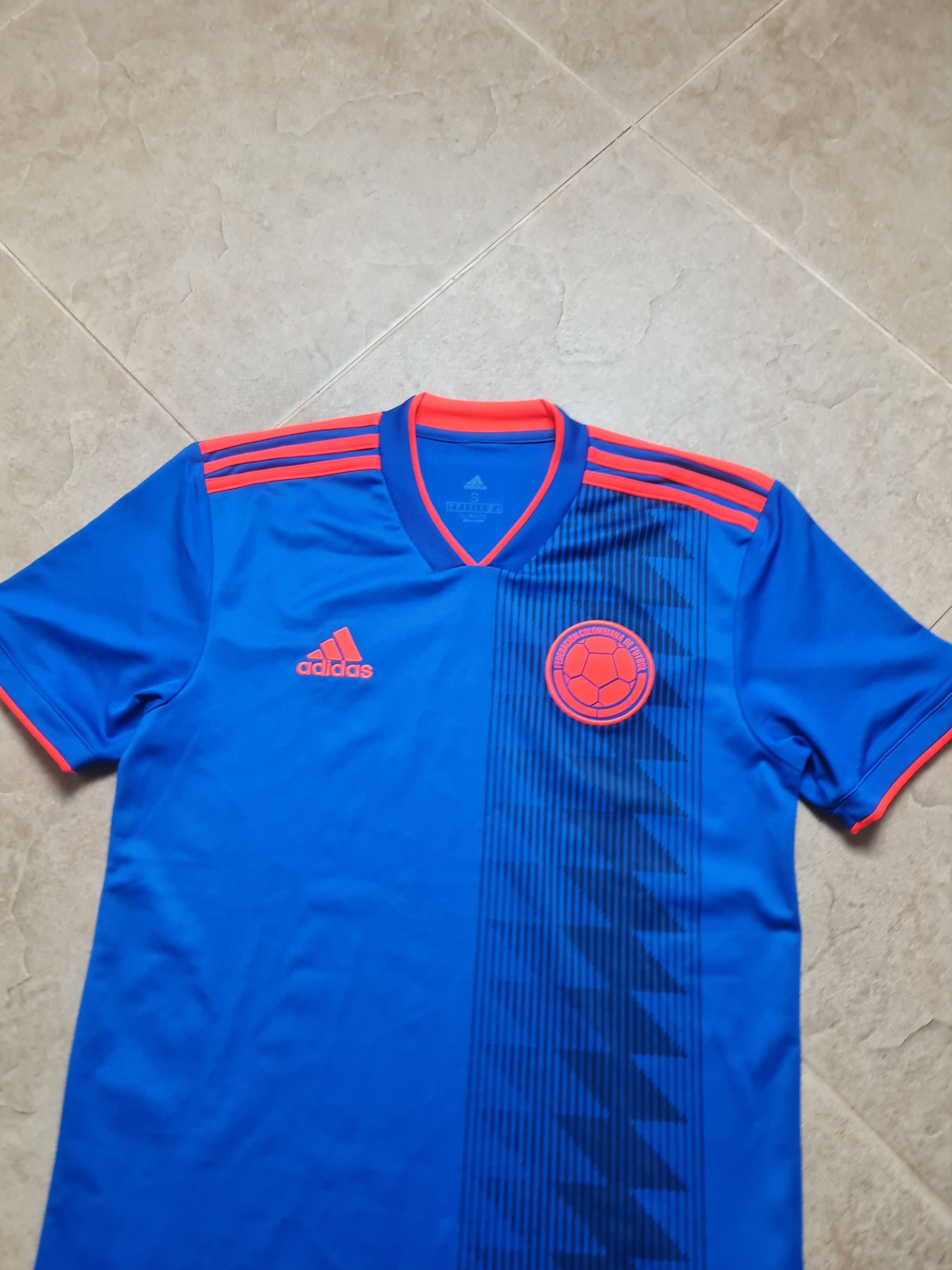 Adidas SOCCER JERSEY COLOMBIA 2018/2019 SHIRT ADIDAS CW1562 Size US S / EU 44-46 / 1 - 1 Thumbnail